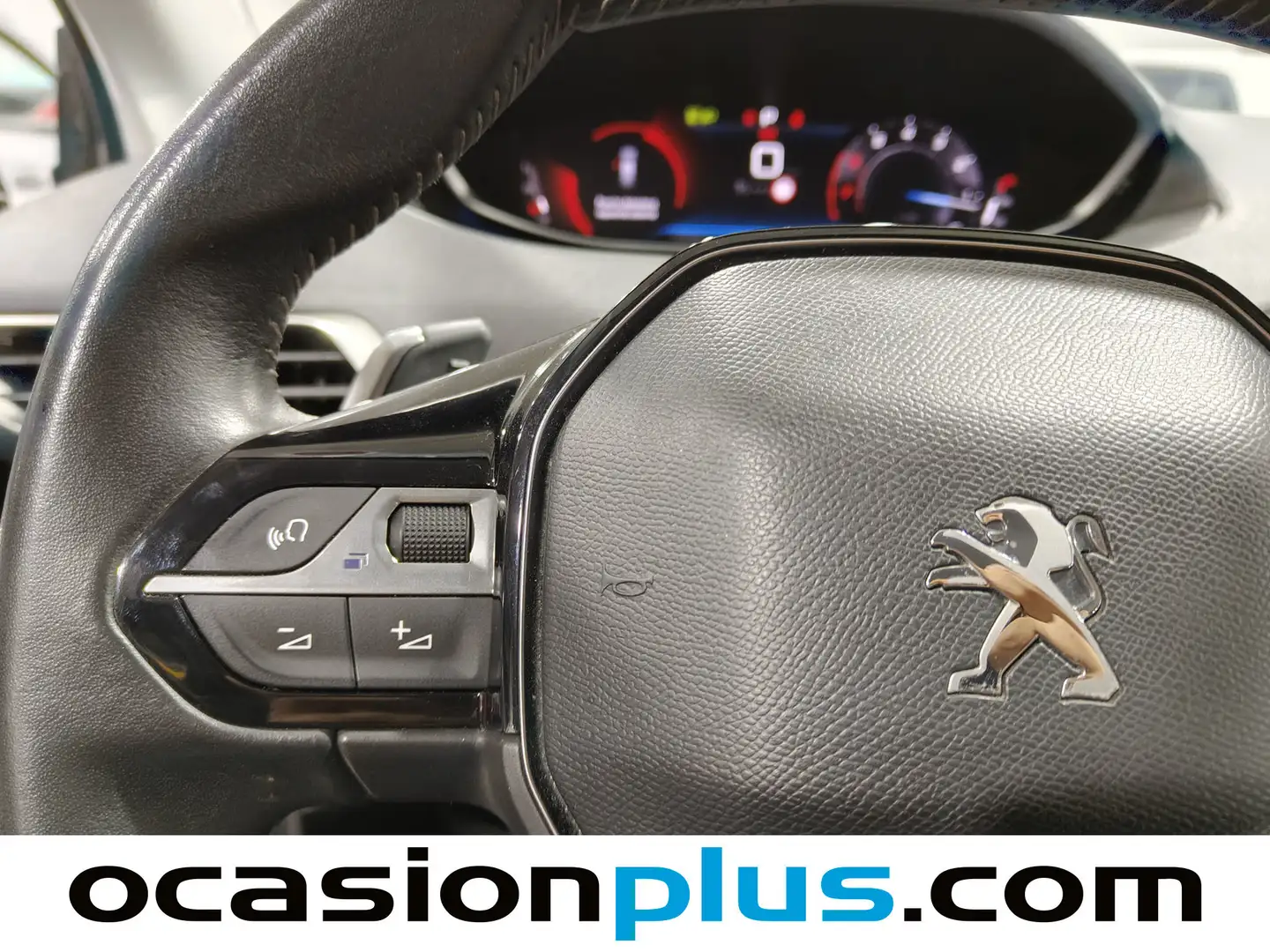 Foto Peugeot 5008 Peugeot 5008 PureTech 130 S&S Allure EAT8 (130 CV)