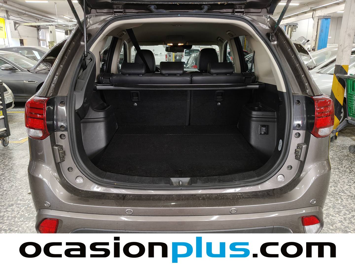 Fotos maletero Mitsubishi Outlander Mitsubishi Outlander 2.0 PHEV Kaiteki 4WD Auto (203 CV)