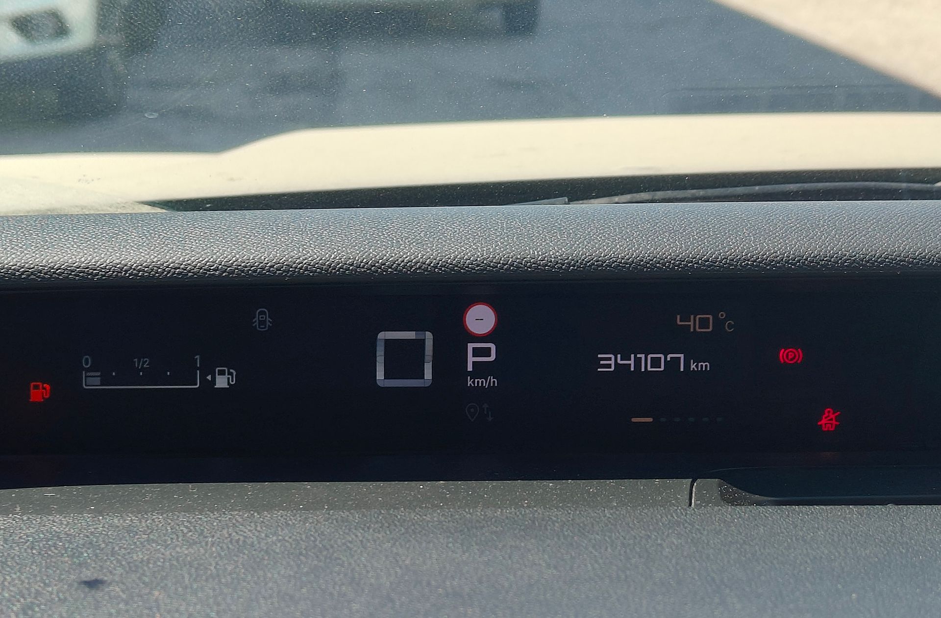 Citroën C3 Aircross Hybrid 145 Plus e-DCS6 - foto 24