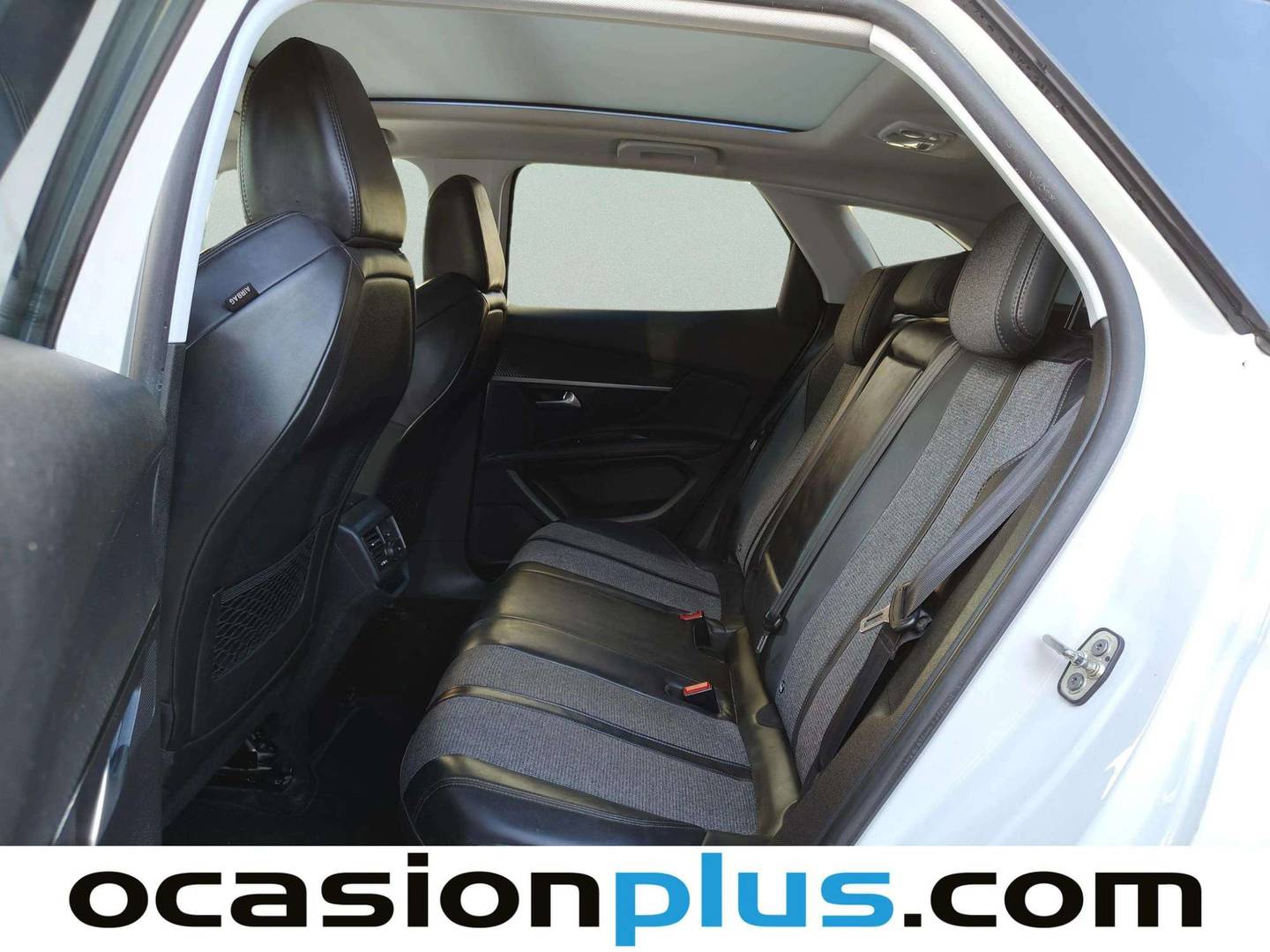 Foto asientos traseros Peugeot 3008 Peugeot 3008 PureTech 130 Allure EAT6 (130 CV)