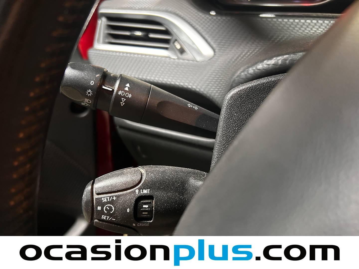 Equipamiento del Peugeot 208 Peugeot 208 Style BlueHDi (75 CV)