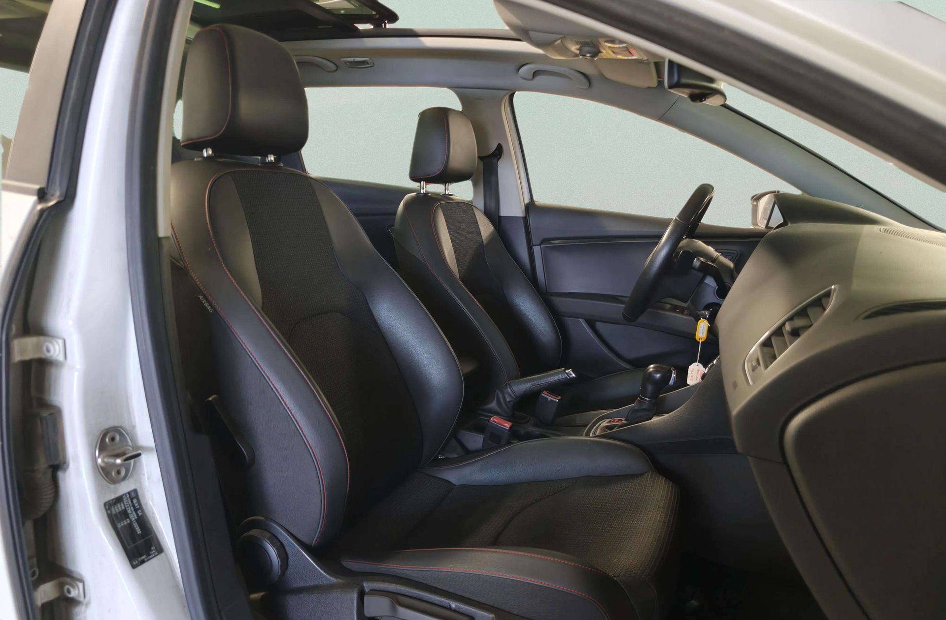SEAT León ST ST 2.0 TDI FR DSG - foto 19