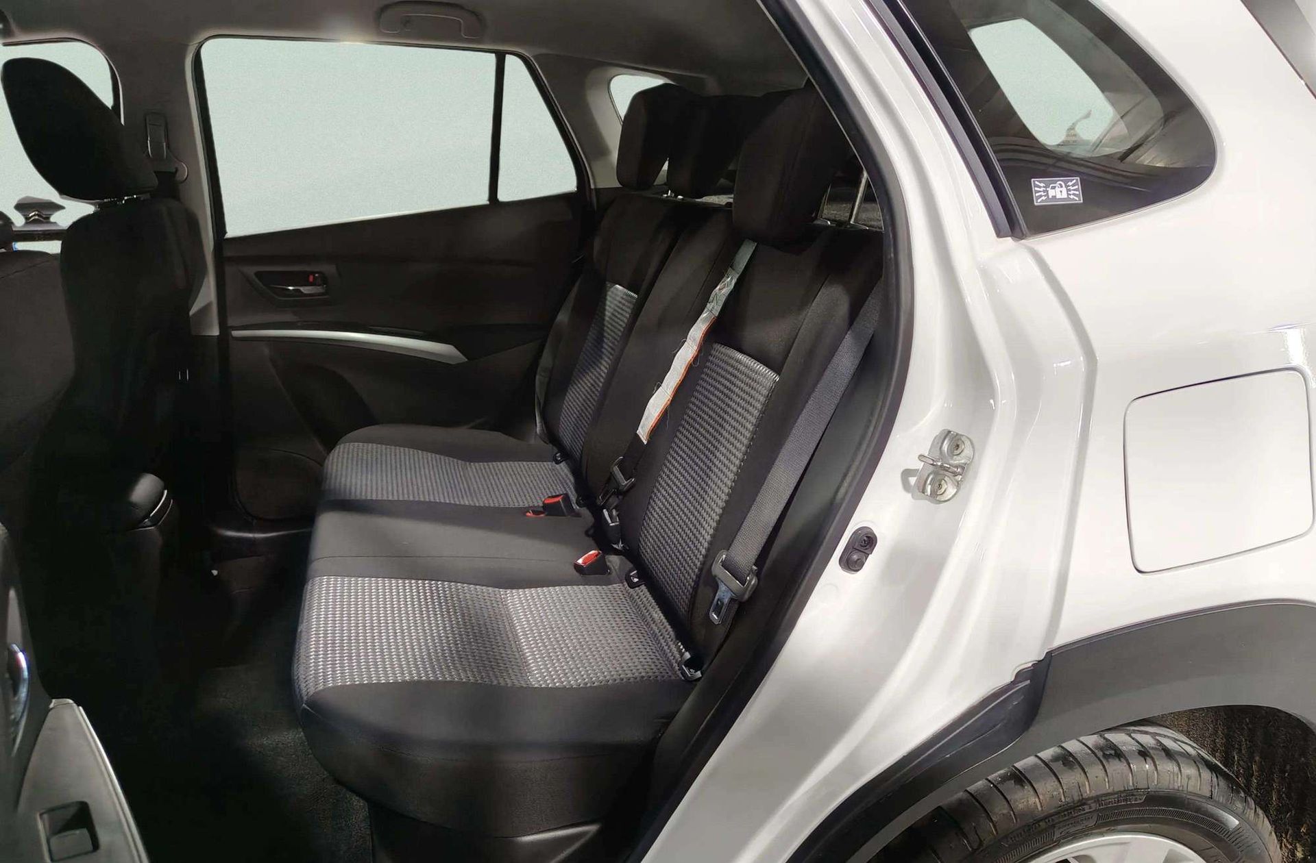 Suzuki S-Cross 1.4T Mild Hybrid S1 - foto 12