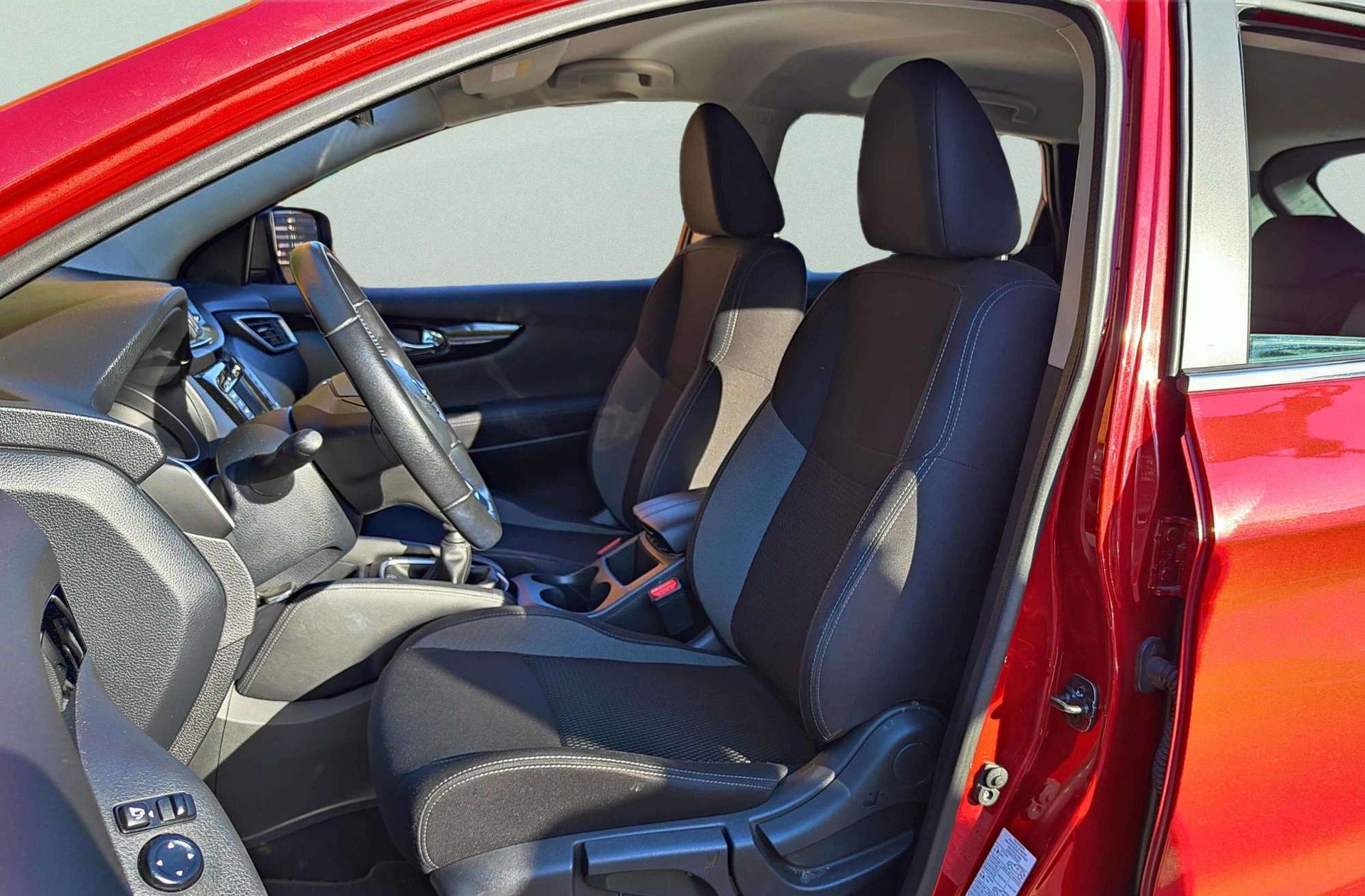 Nissan Qashqai dCi 115 Acenta - foto 11