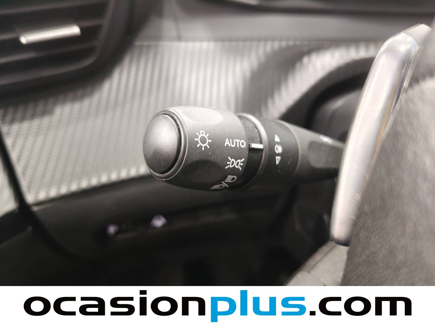 Peugeot 2008 Peugeot 2008 Allure Hybrid eDCS6 (145 CV) de ocasión
