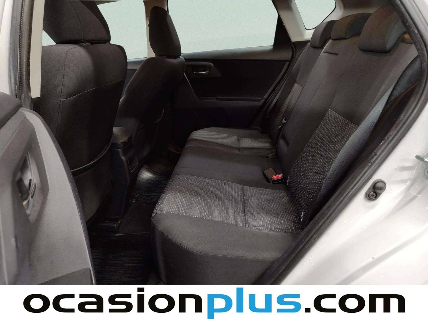 Foto asientos traseros Toyota Auris Toyota Auris 130 Active MultiDrive (132 CV)