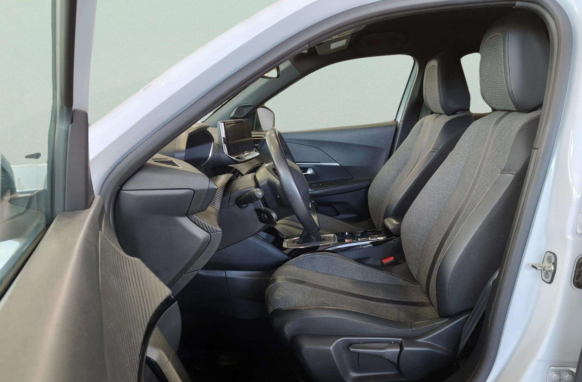 Peugeot 2008 PureTech 100 Allure - foto 11