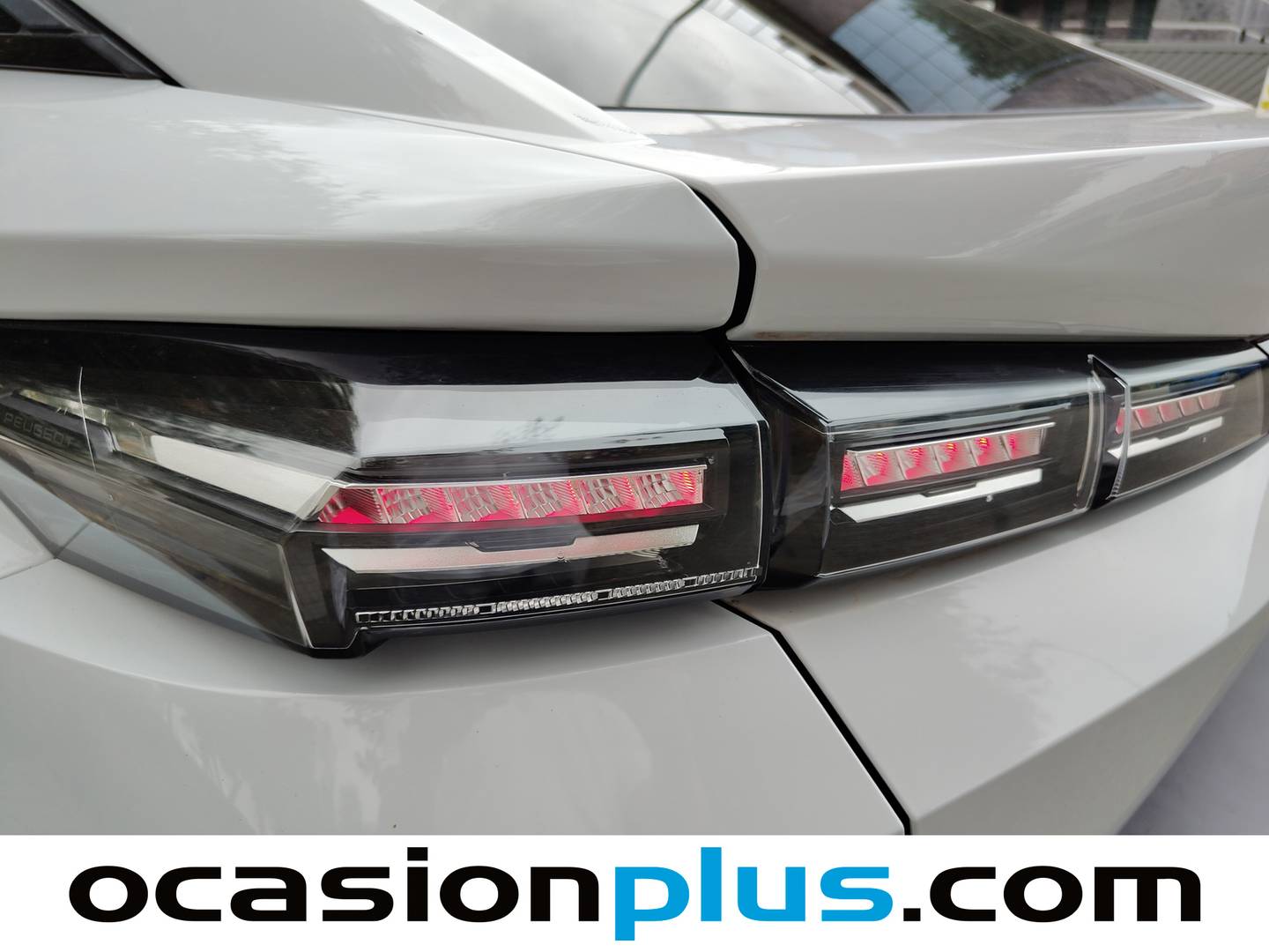 Accesorios del Peugeot 408 Peugeot 408 Allure Hybrid eDCS6 (136 CV)