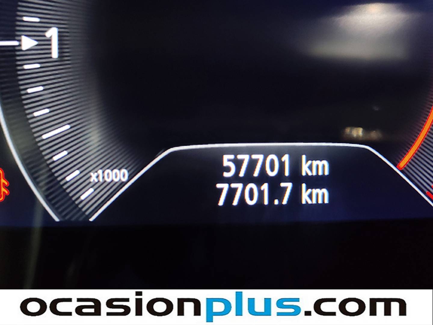 Foto Renault Espace Renault Espace Initiale Paris Blue dCi (200 CV) EDC 7 Plazas