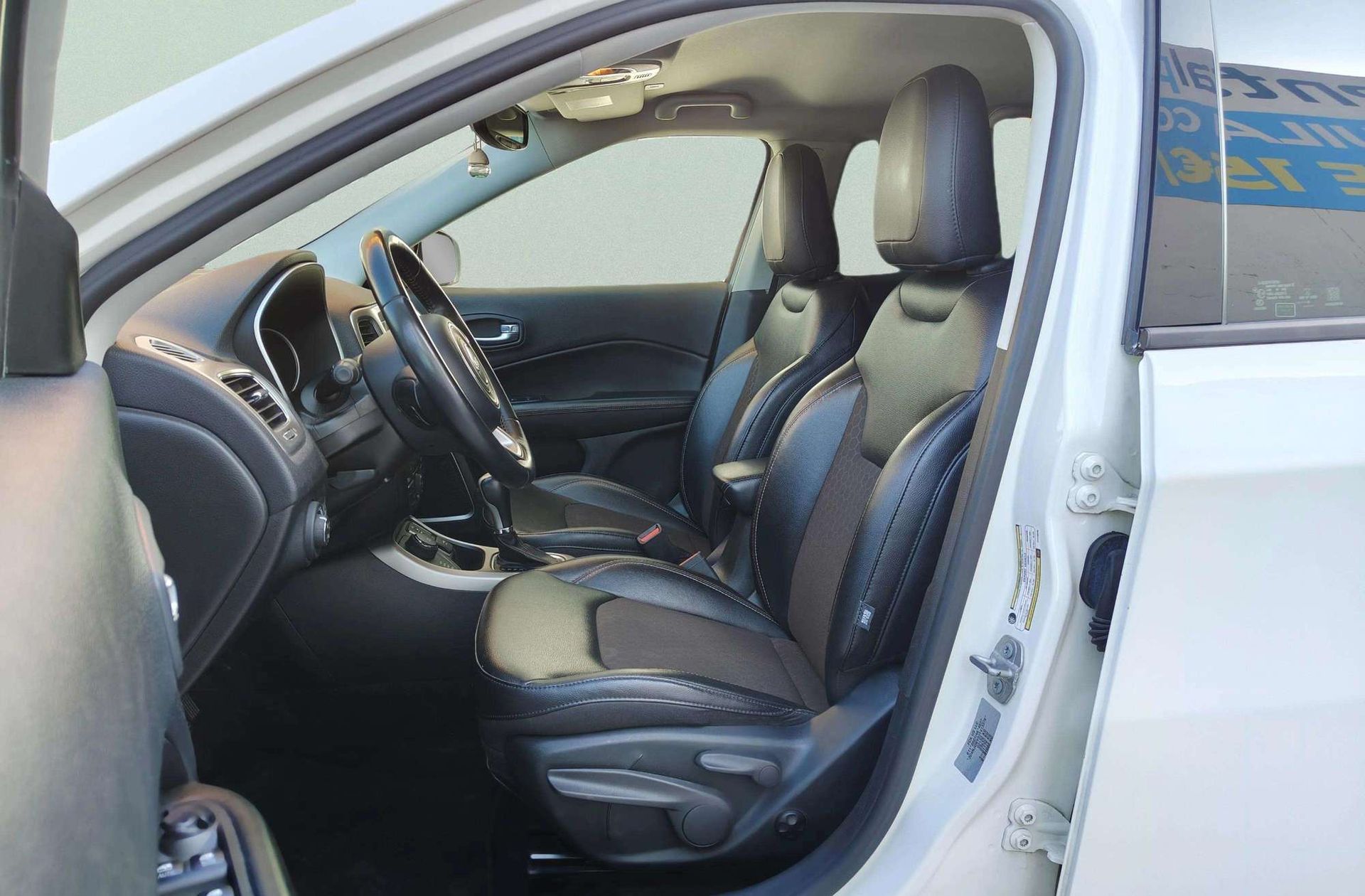 Jeep Compass 2.0 MultiJet Longitude 4x4 AD - foto 13