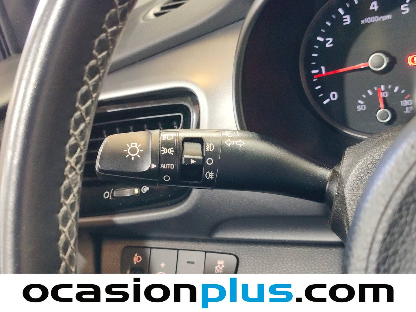 Acabados KIA Stonic KIA Stonic 1.0 T-GDi MHEV Drive iMT (100 CV)