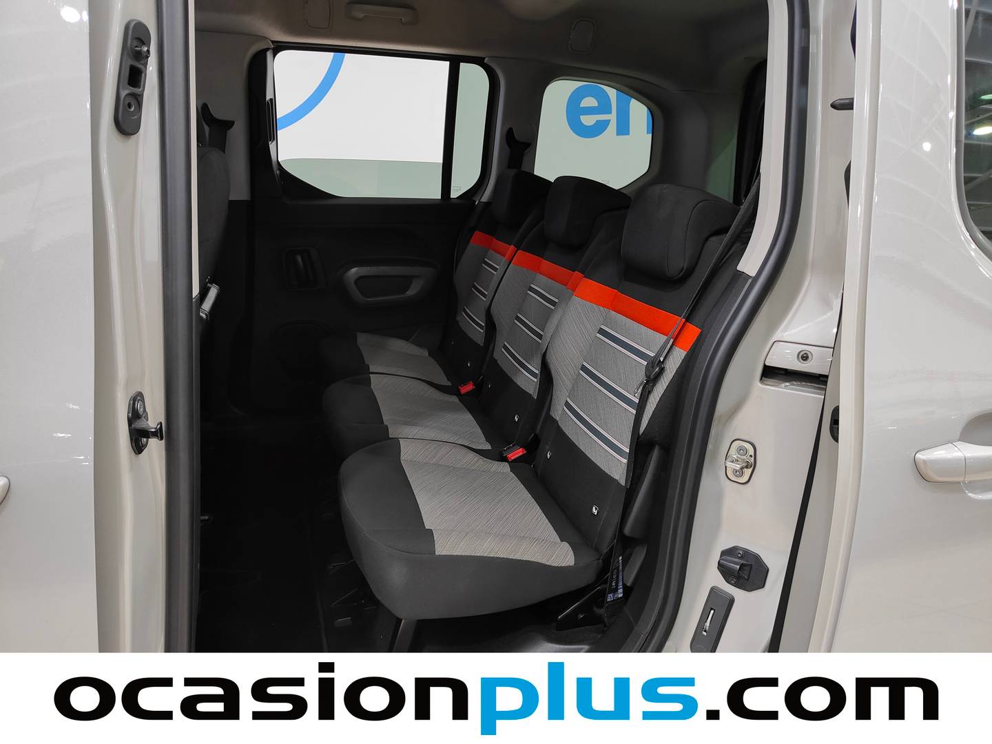 Foto asientos traseros Citroën Berlingo Citroën Berlingo BlueHDi 130 S&S Talla M Shine EAT8 (130 CV)