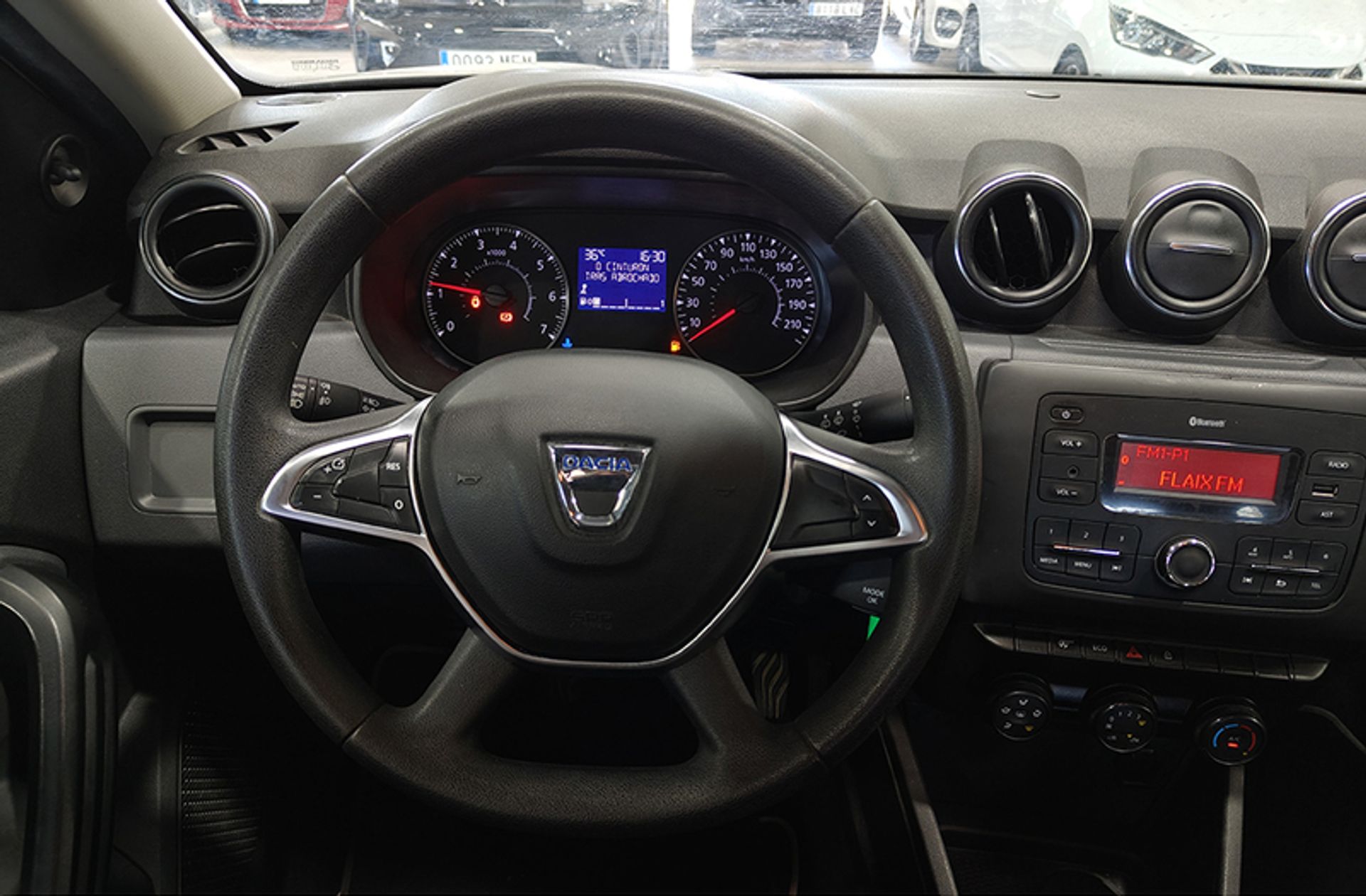 Dacia Duster Essential 1.6 4x2 - foto 18