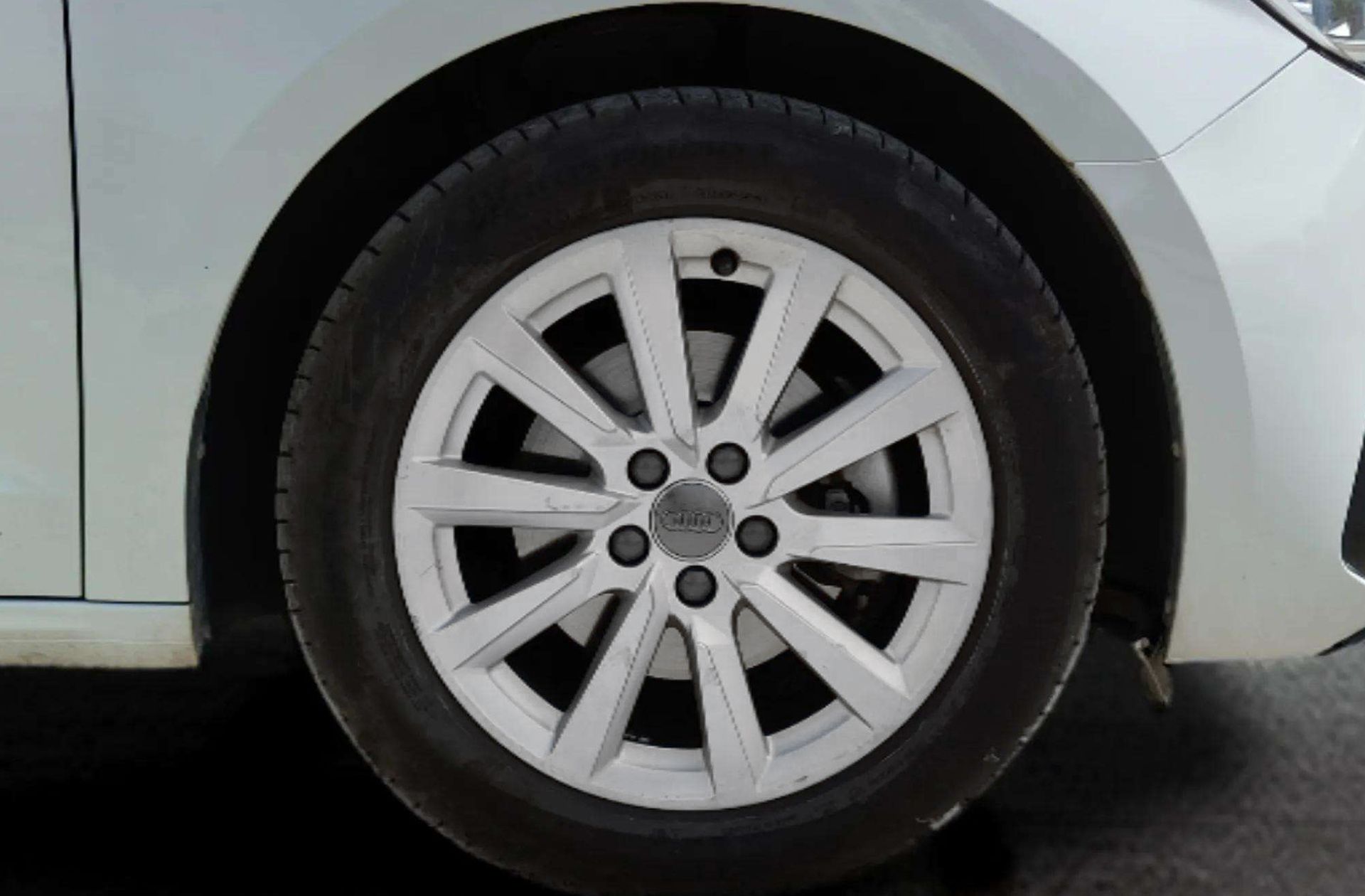 Audi A1 Sportback Advanced 30 TFSI - foto 31