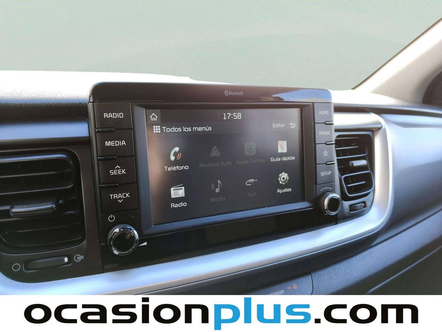 Extras y acabados del KIA Stonic KIA Stonic 1.6 CRDi VGT Eco-D Concept (110 CV)