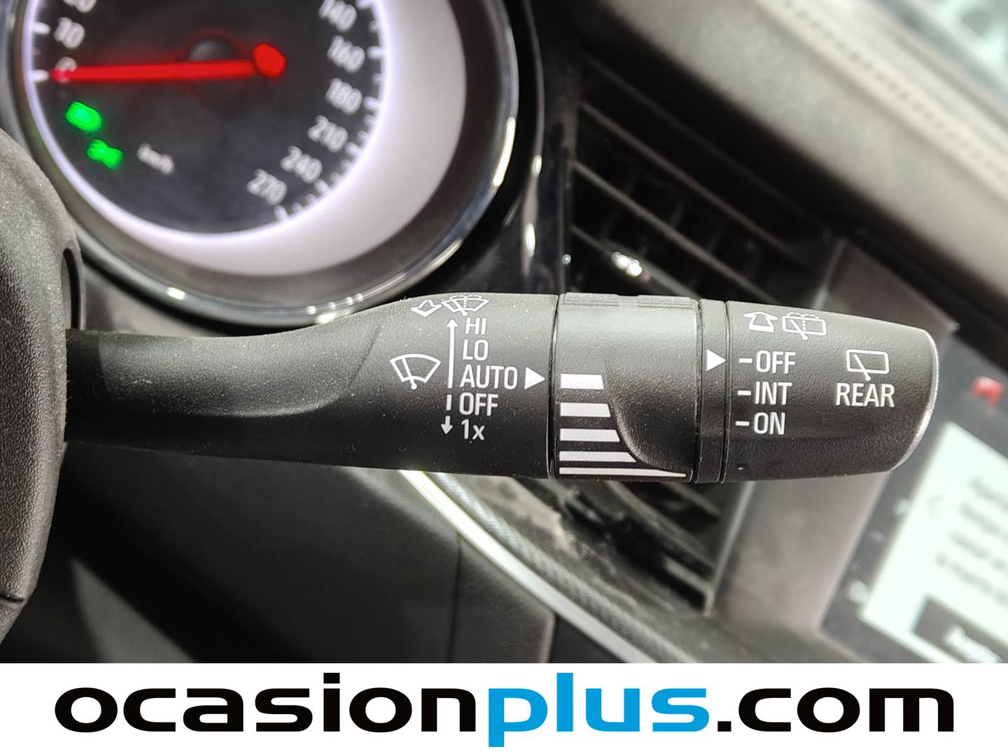 Foto Opel Insignia Opel Insignia Sports Tourer 1.5 D DVH Business Edition AT8 (122 CV)