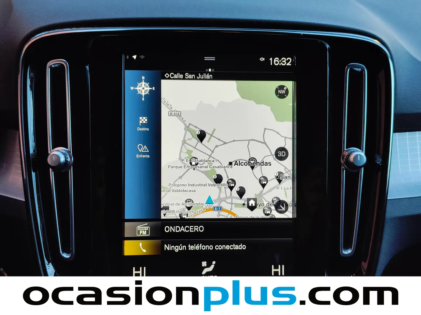 Foto Volvo XC40 Volvo XC40 T3 Momentum Pro Auto (163 CV)