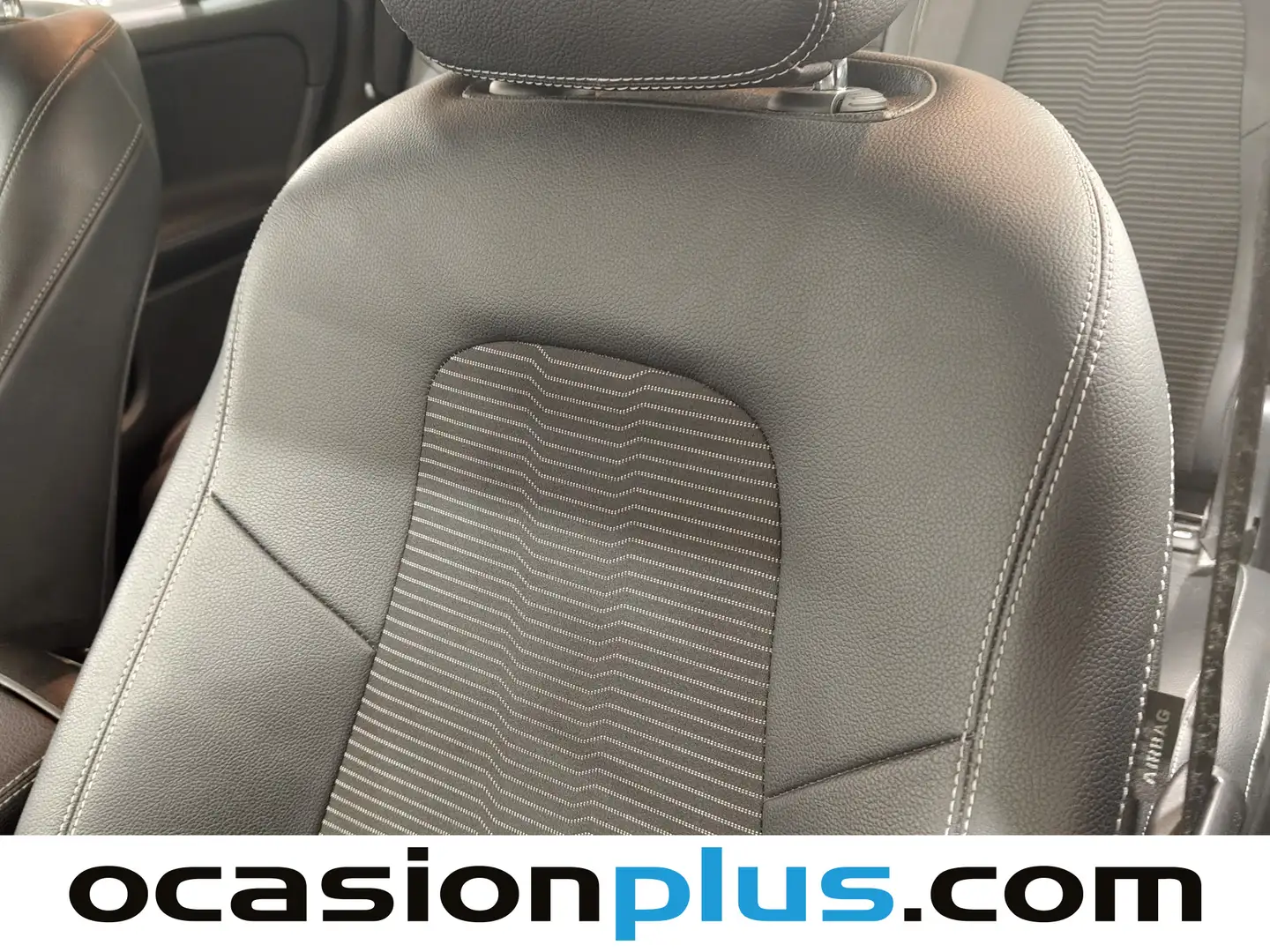 Foto Mercedes GLB Mercedes-Benz GLB GLB 220 D 4Matic (190 CV)