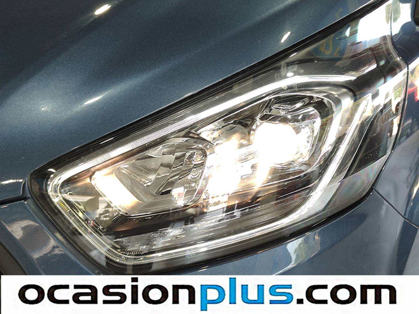 Foto Ford Transit Custom Ford Transit Custom Kombi 2.0 TDCI 320 L2 Trend (130 CV) 9 Plazas