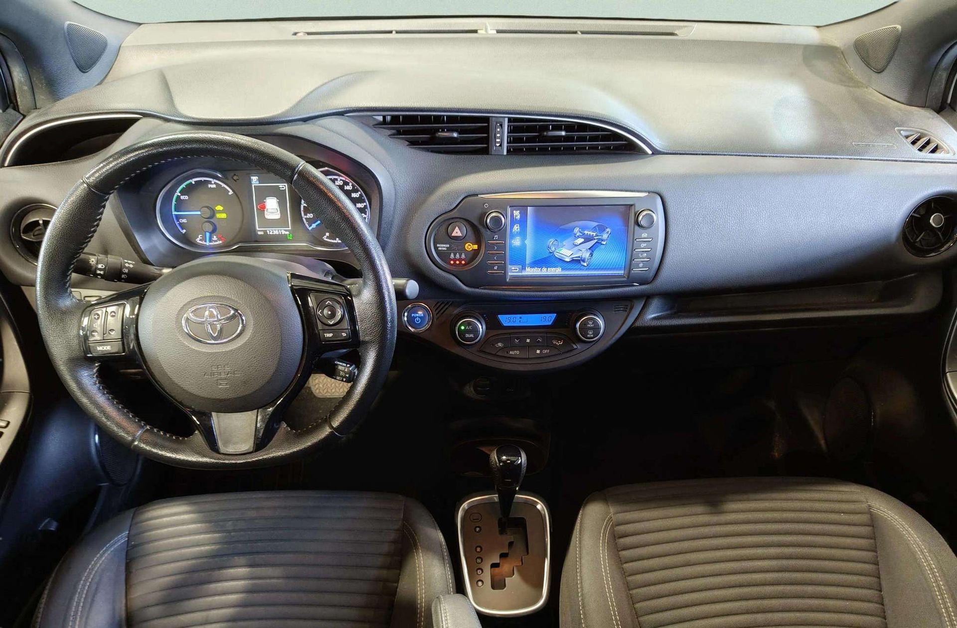 Toyota Yaris 1.5 Hybrid Feel - foto 6