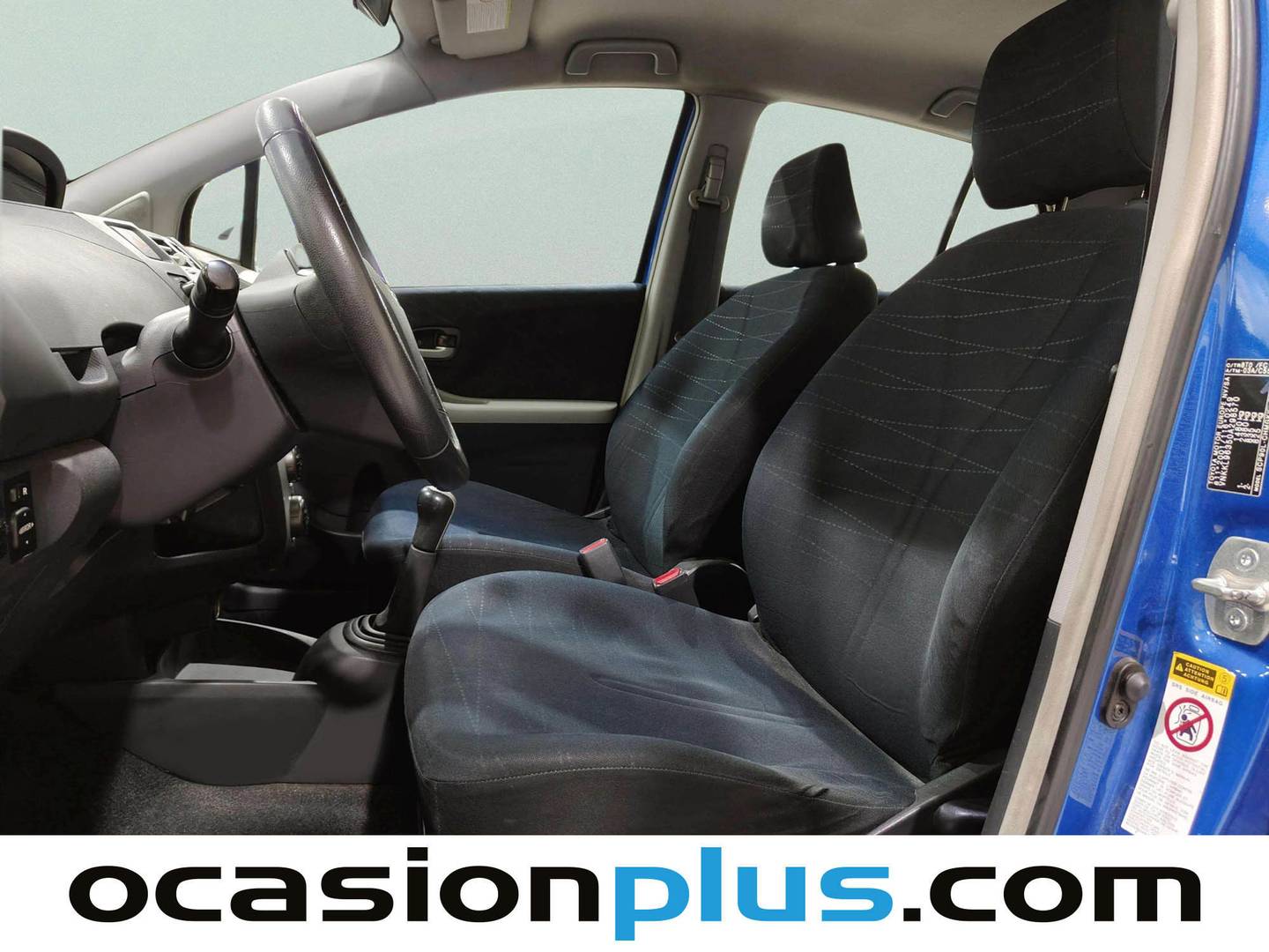 Foto asientos delanteros Toyota Yaris Toyota Yaris 1.3 VVT-I Active (101 CV)