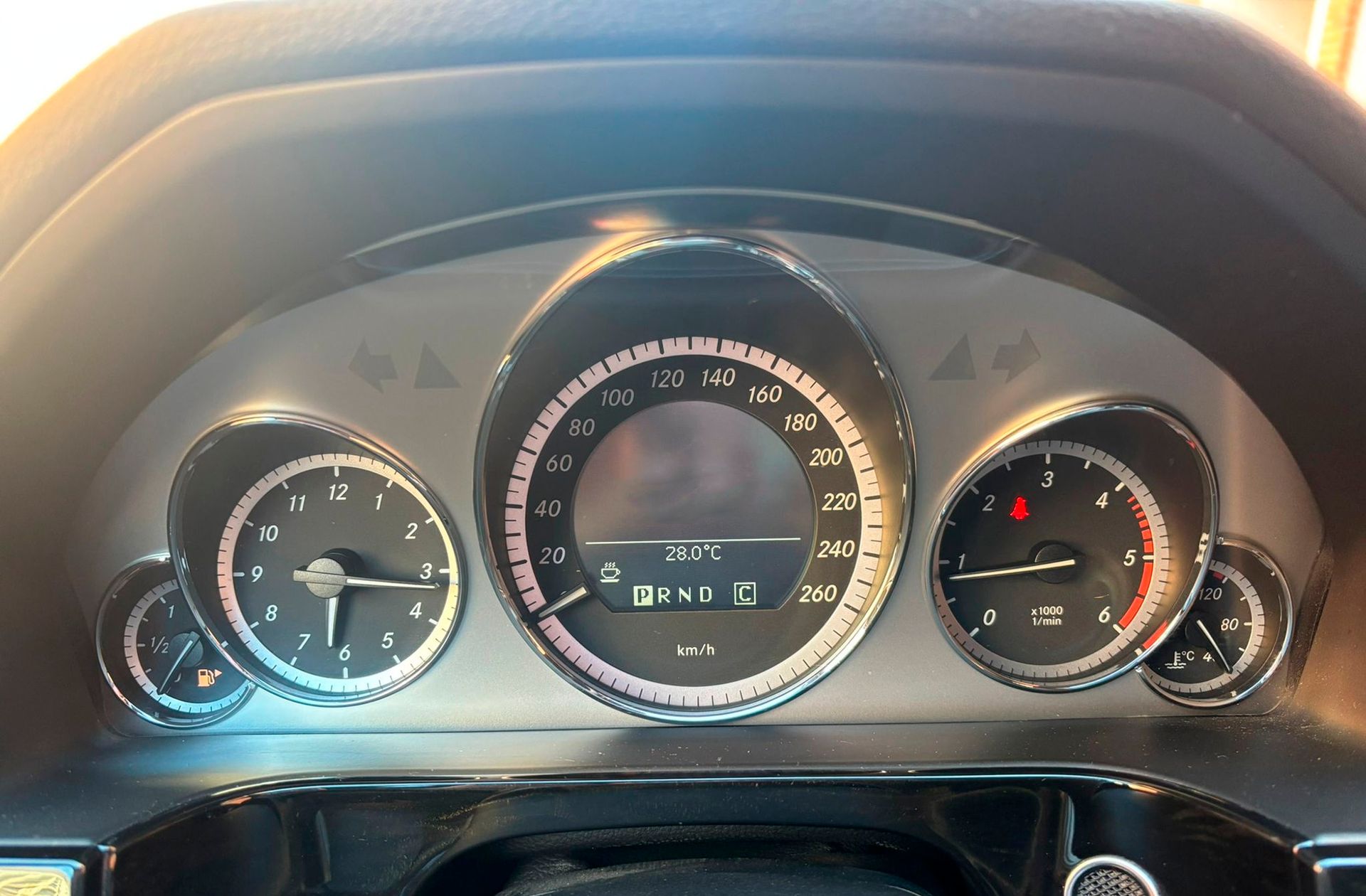Mercedes-Benz Clase E E 220 CDI Blue Efficiency Avantgarde Pack AMG - foto 26