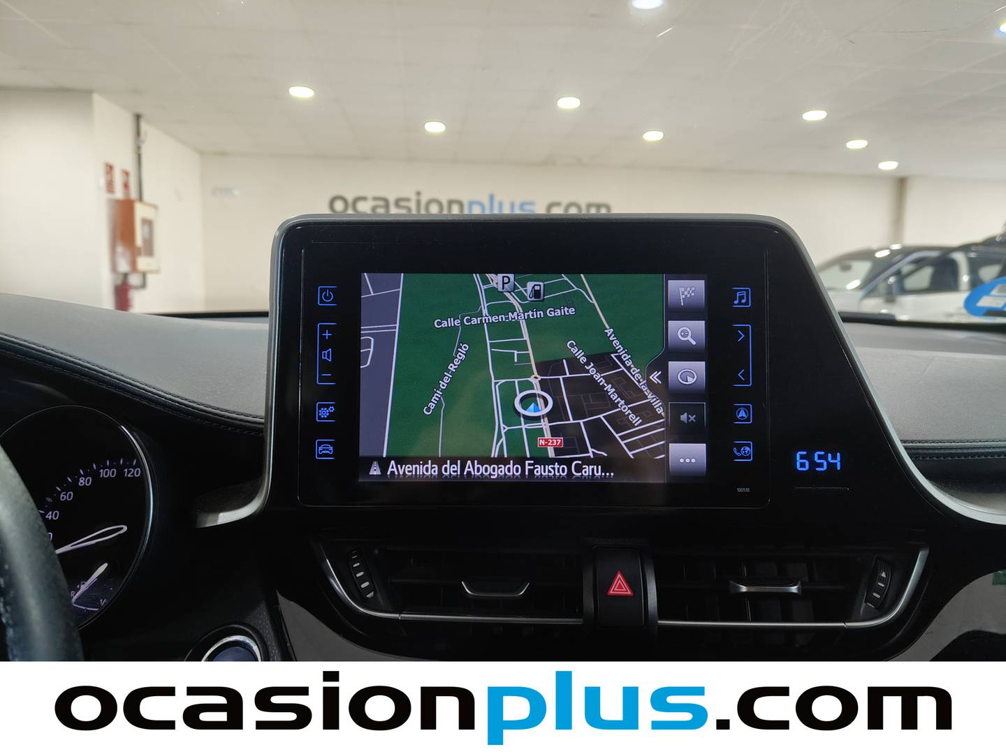 Extras y acabados del Toyota C-HR Toyota C-HR 1.8 125H Advance (122 CV)