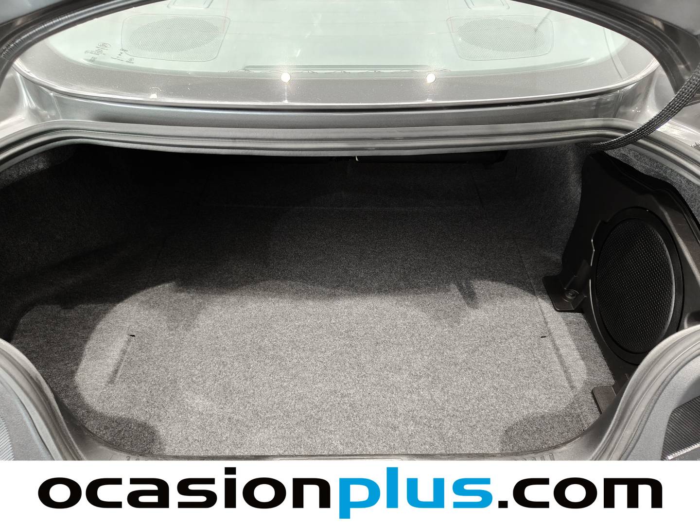 Fotos maletero Ford Mustang Ford Mustang 5.0 Ti-VCT V8 GT Fastback (446 CV)