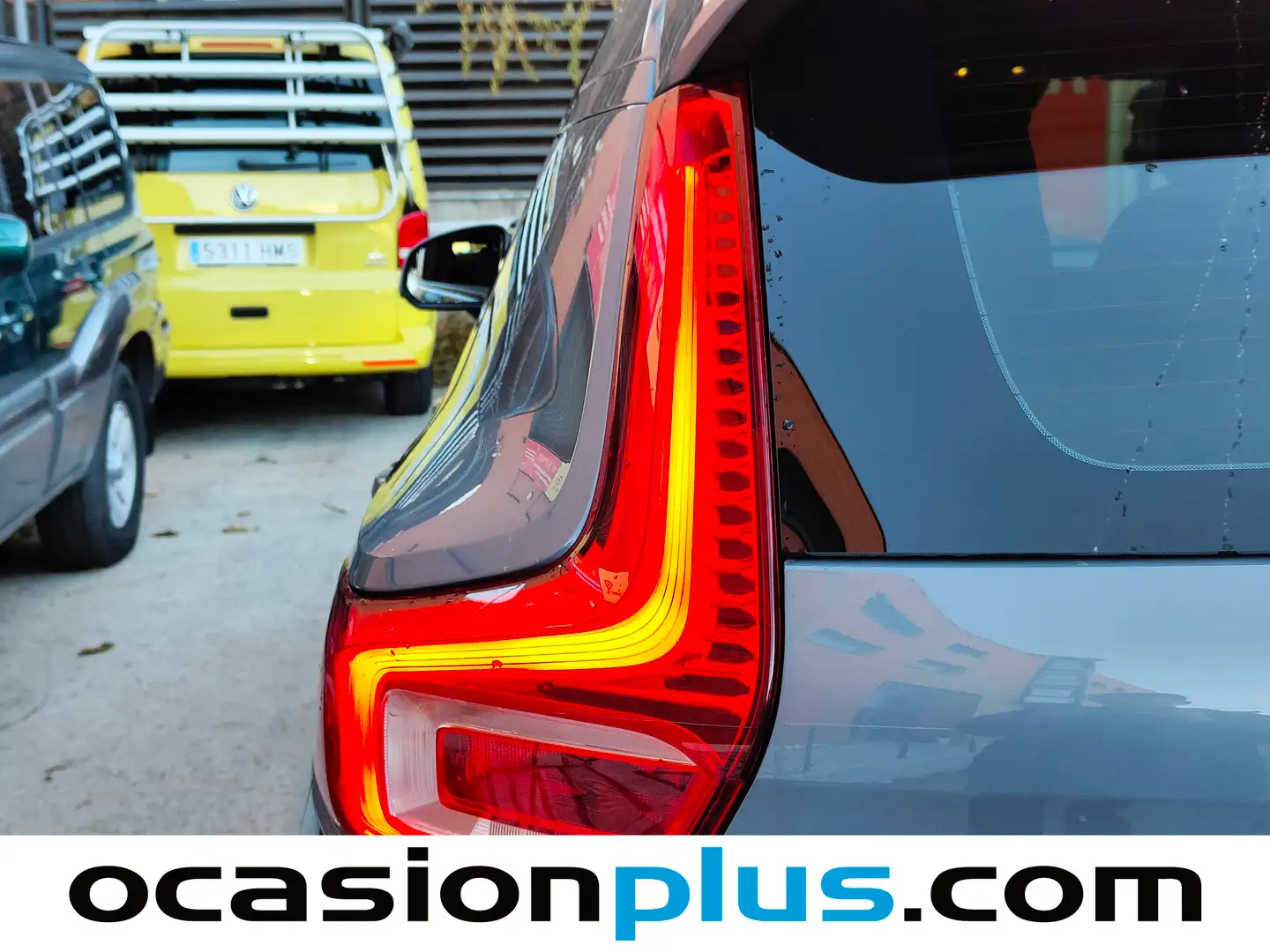 Foto Volvo XC40 Volvo XC40 T3 Momentum Pro Auto (163 CV)