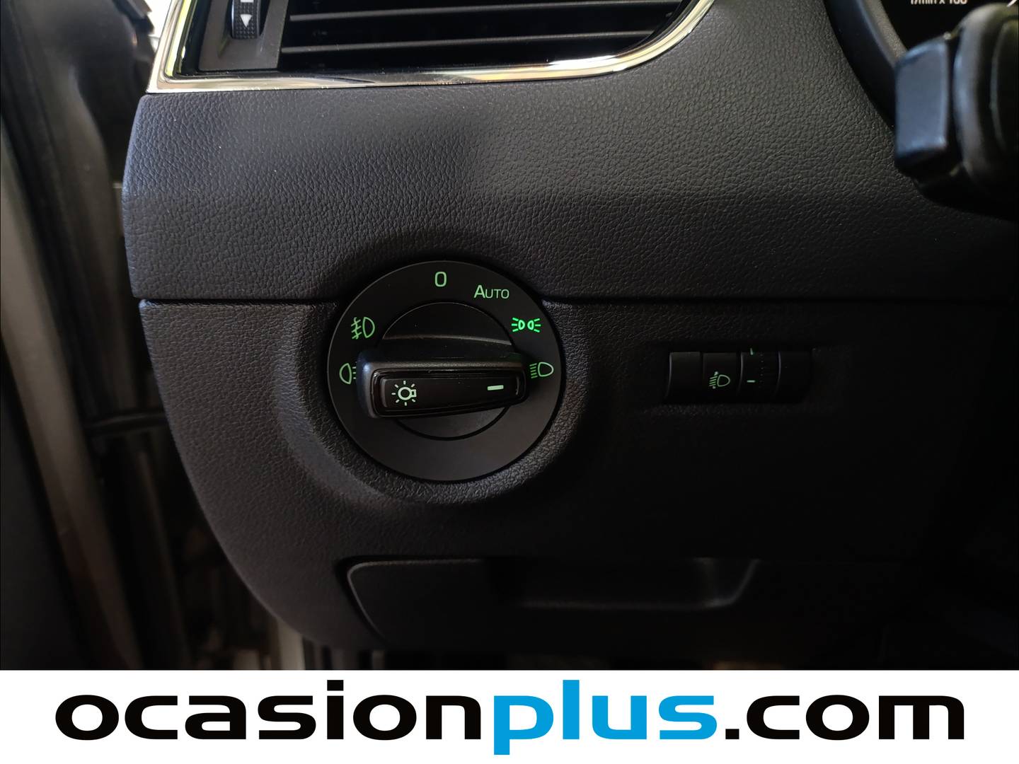 Acabados Skoda Octavia Skoda Octavia 1.6 TDI CR Ambition (105 CV)
