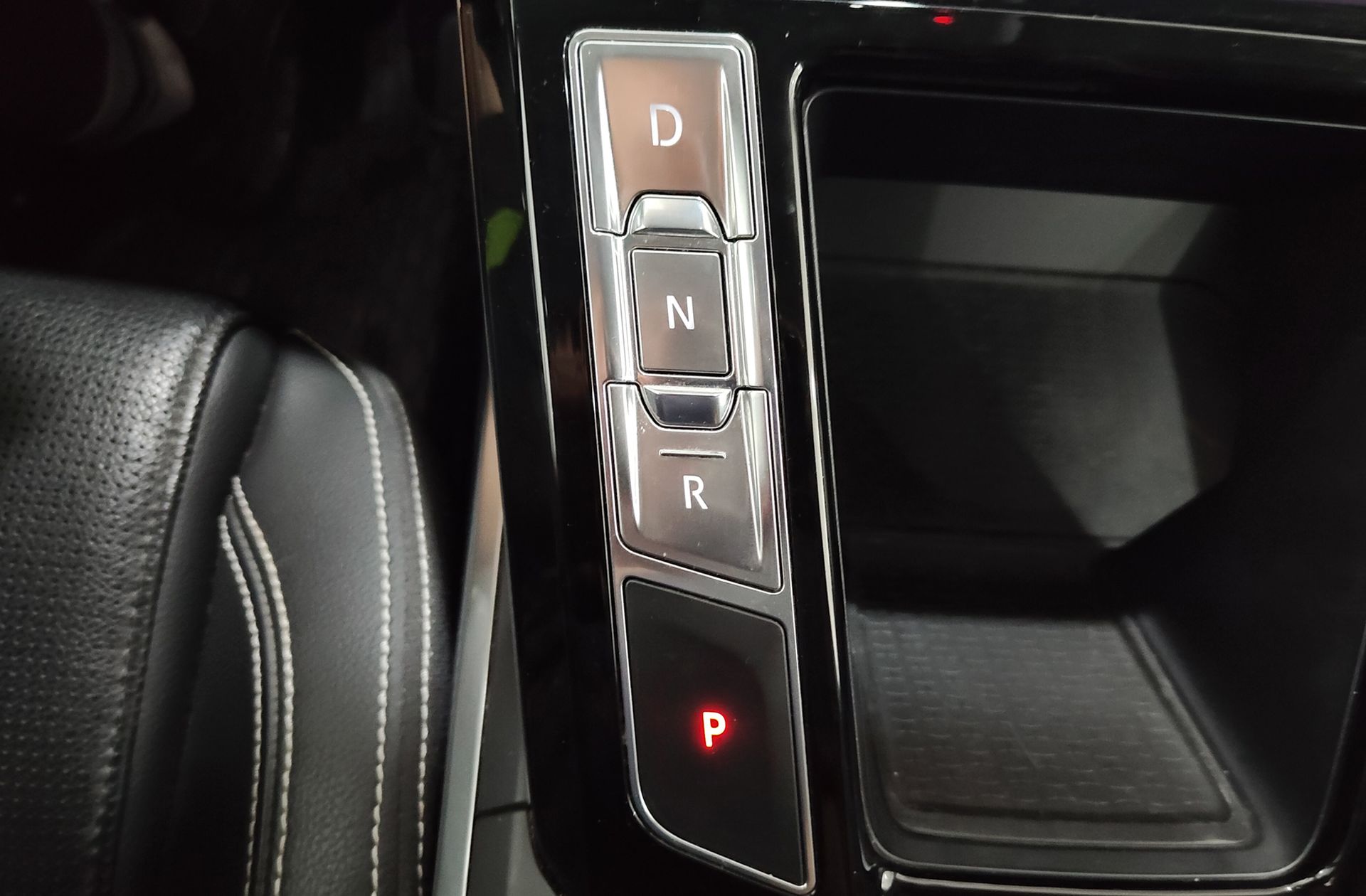 Jaguar I-Pace EV400 SE 4WD - foto 5