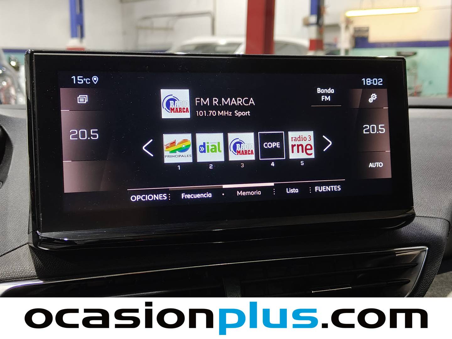 Foto Peugeot 3008 Peugeot 3008 PureTech 130 S&S GT (130 CV)