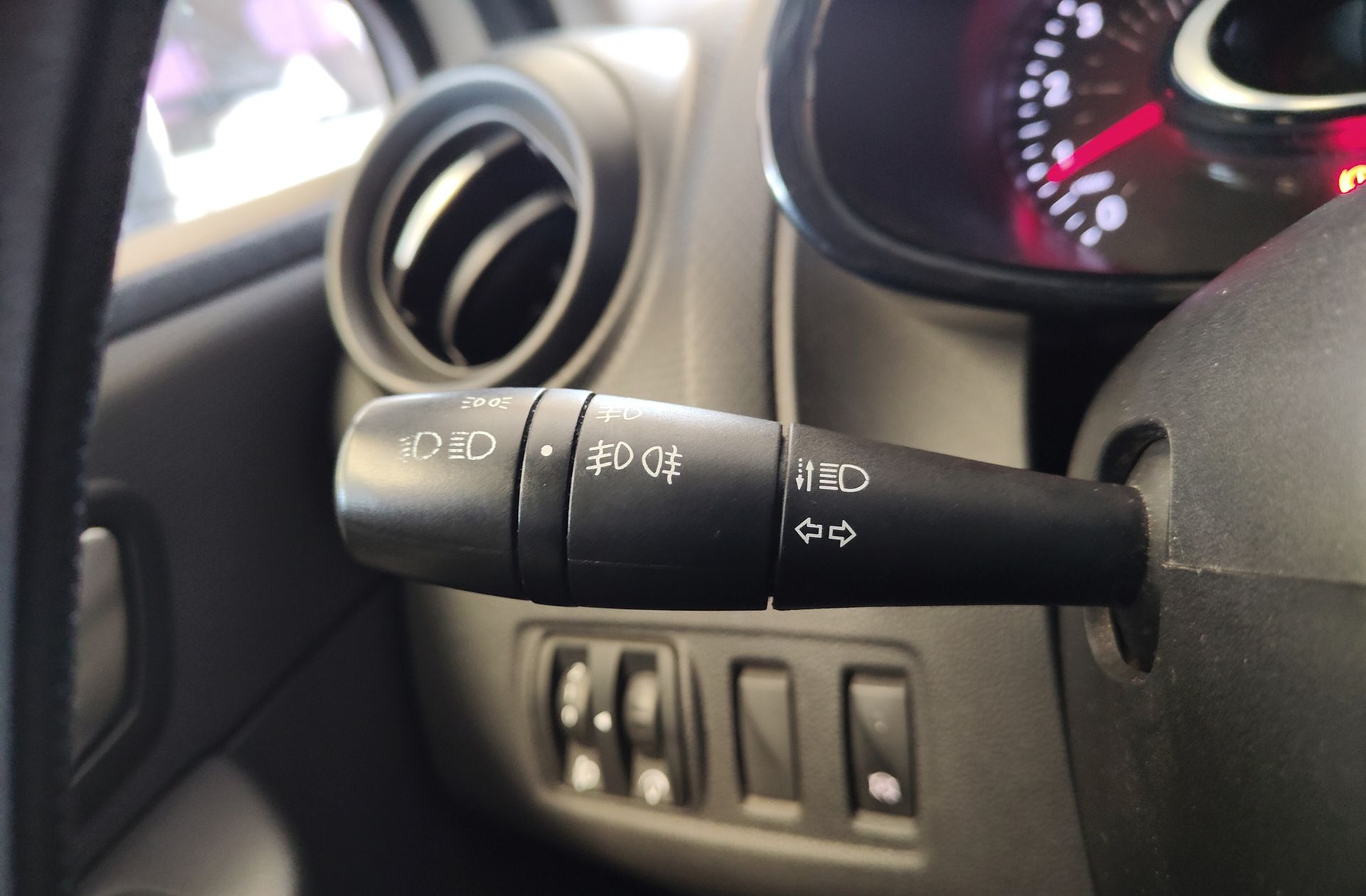 Renault Clio Business Energy dCi - foto 18