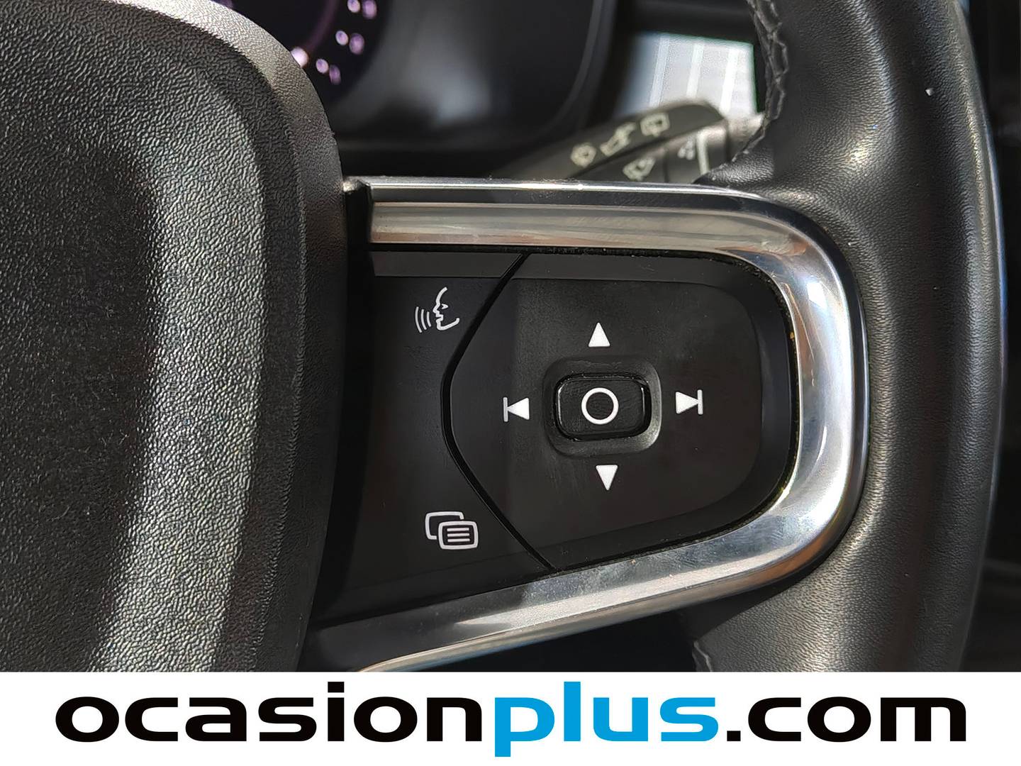 Volvo XC40 Volvo XC40 B3 Gasolina Mild hybrid Plus Dark Auto (163 CV) barato