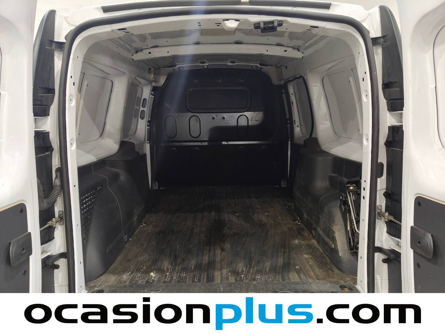 Foto asientos traseros Nissan NV250 Nissan NV250 Furgon 1.5 dCi L1H1 Óptima (80 CV)