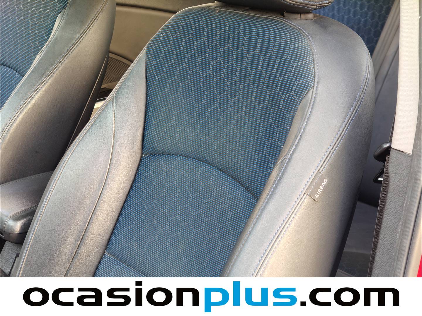 Foto SsangYong Tivoli Ssangyong Tivoli D16T Premium 4x2 (115 CV)