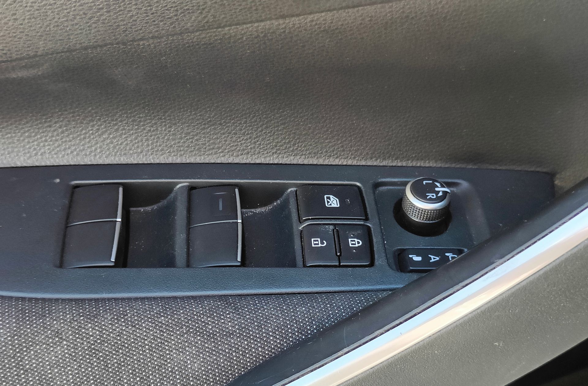 Toyota Corolla 140H Style - foto 20