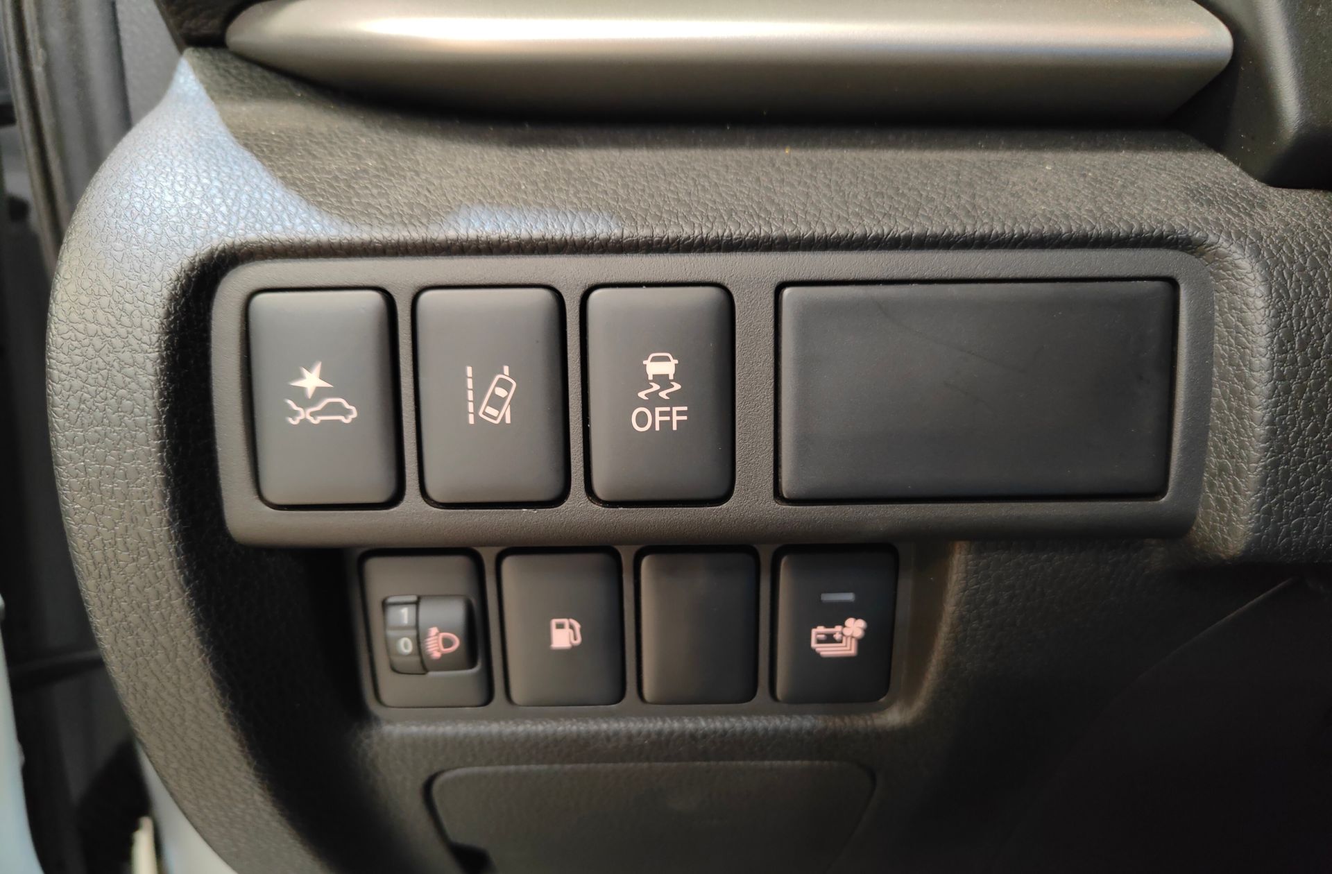 Mitsubishi Eclipse Cross 2.4 PHEV Kaiteki 4WD - foto 12