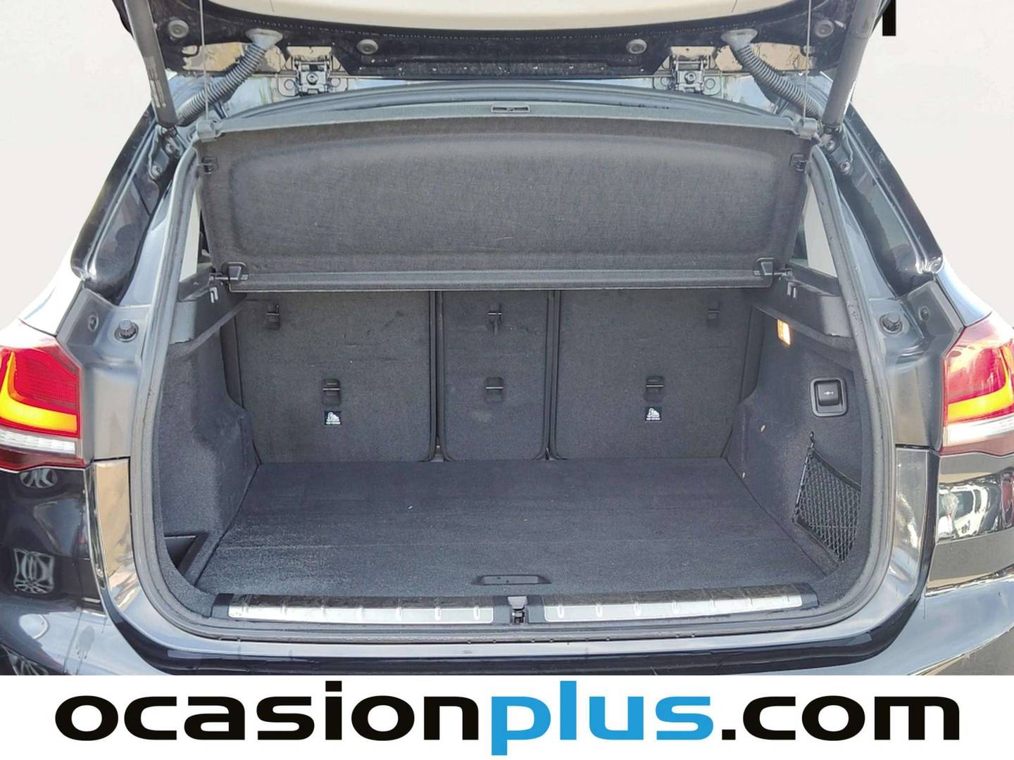 Fotos maletero BMW X1 BMW X1 sDrive16d (116 CV)