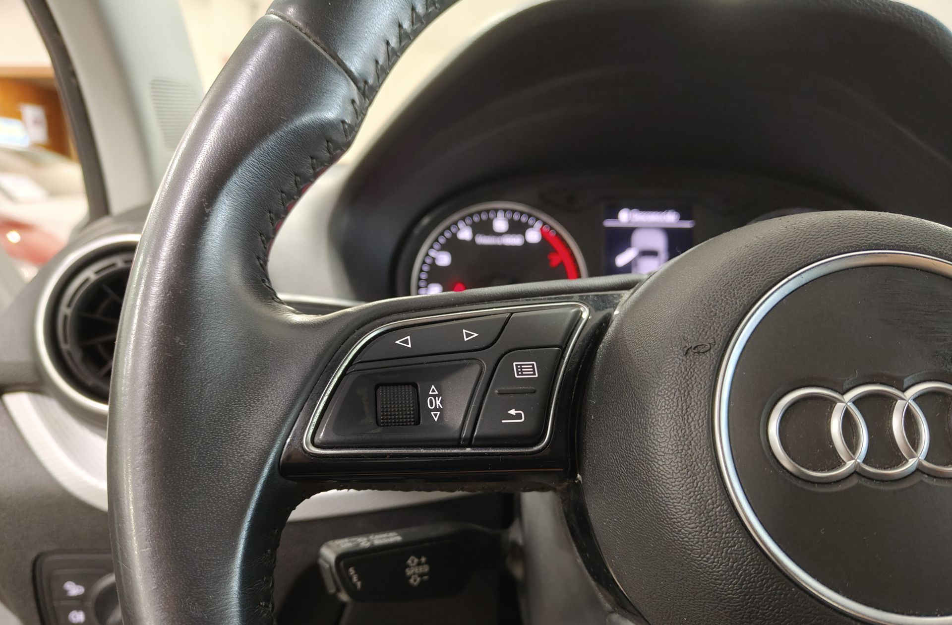 Audi Q2 design 30 TFSI S tronic - foto 24