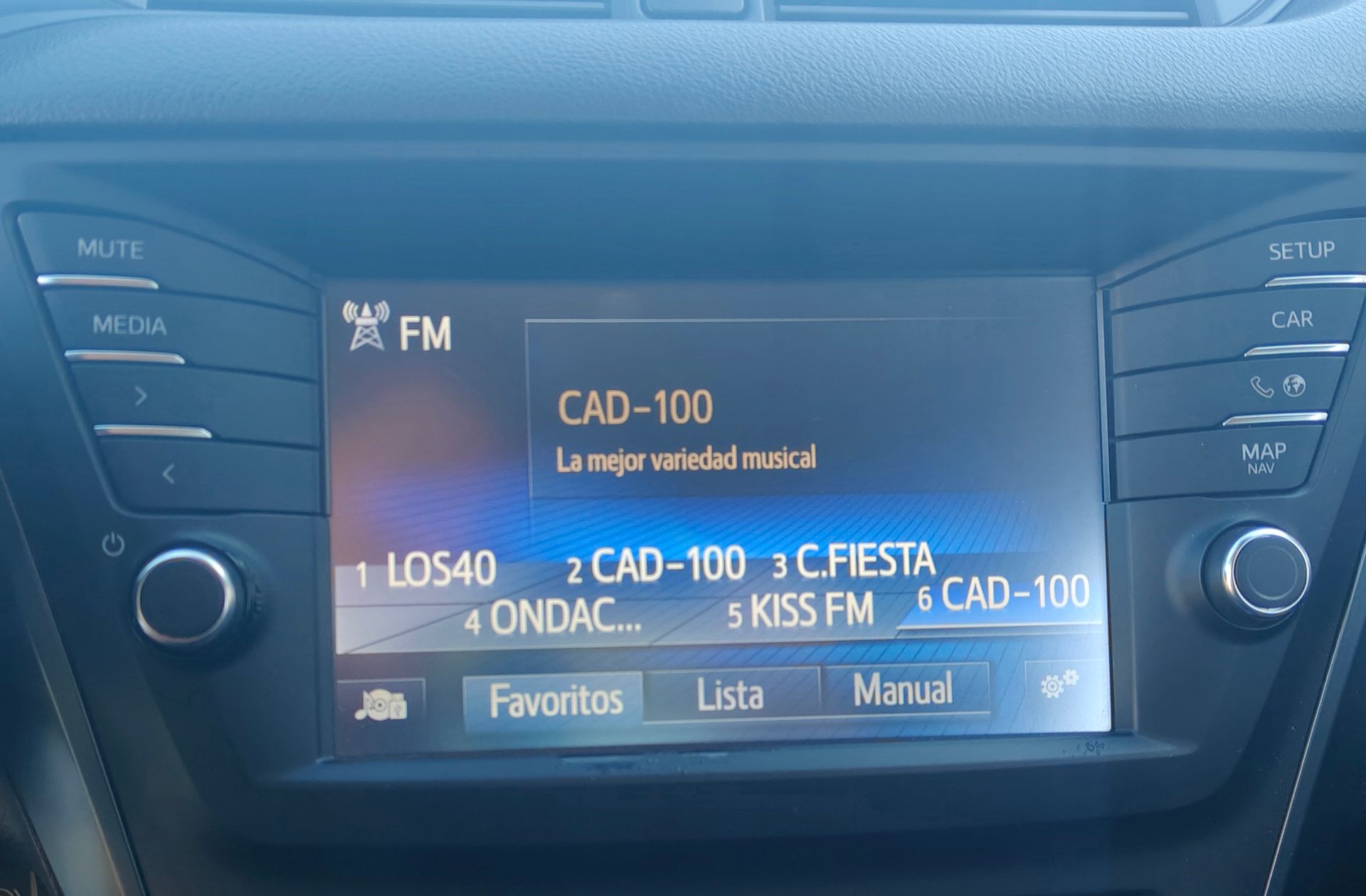 Toyota Avensis 150D Advance - foto 22