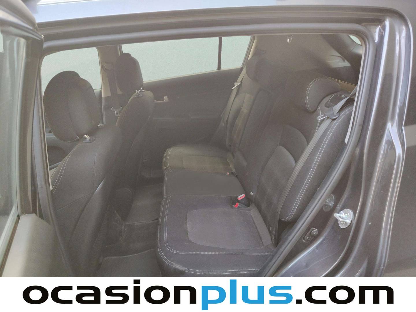 Foto asientos traseros KIA Sportage KIA Sportage 1.6 GDI Concept 4x2 (135 CV)