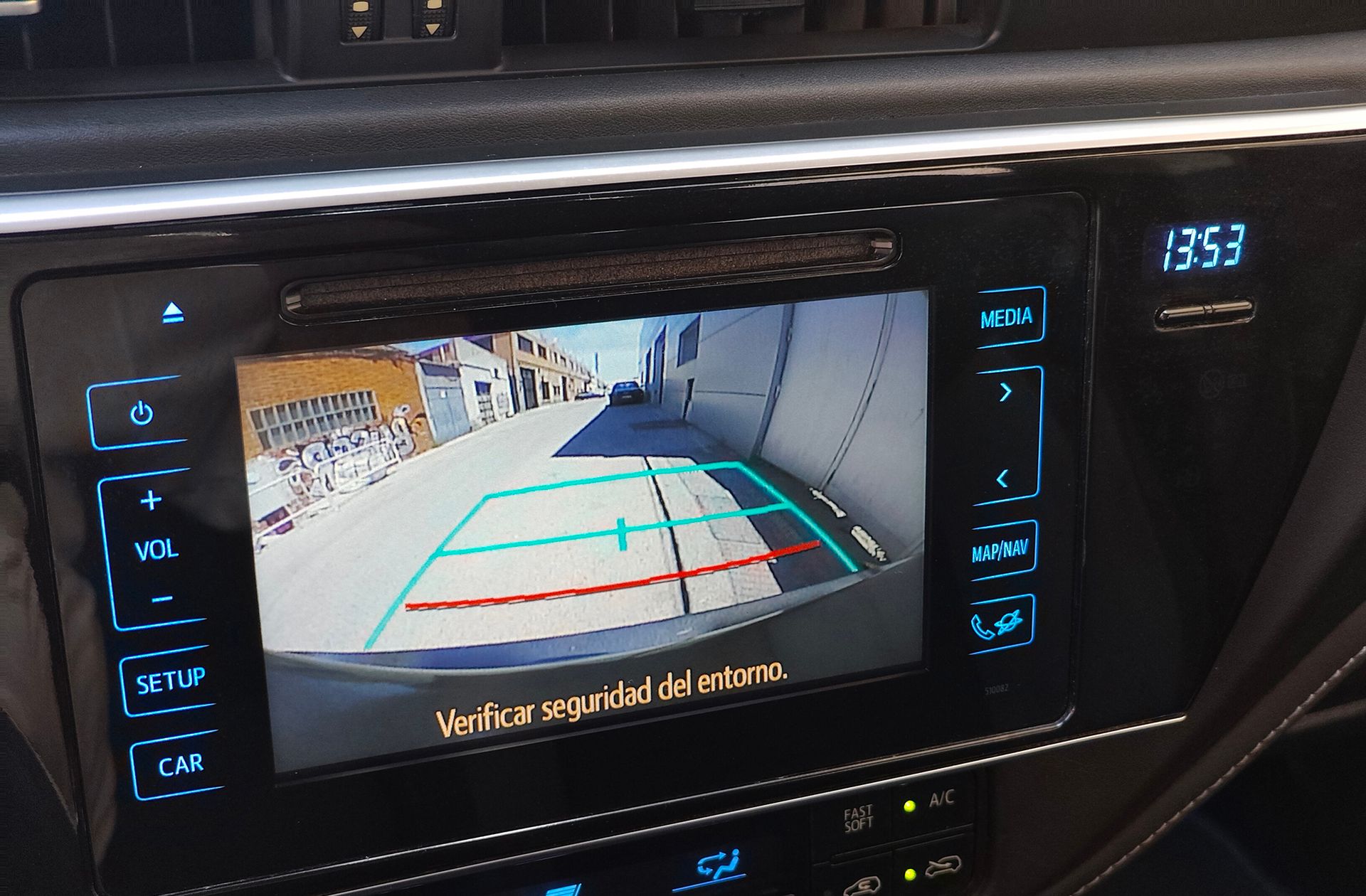 Toyota Auris 1.8 Hybrid Active - foto 8