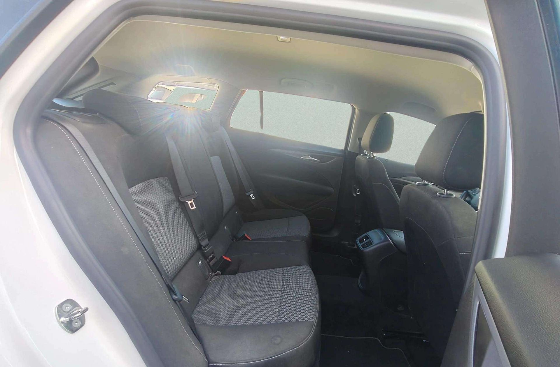 Opel Insignia Sports Tourer 1.6 CDTI ecoTEC Selective - foto 15