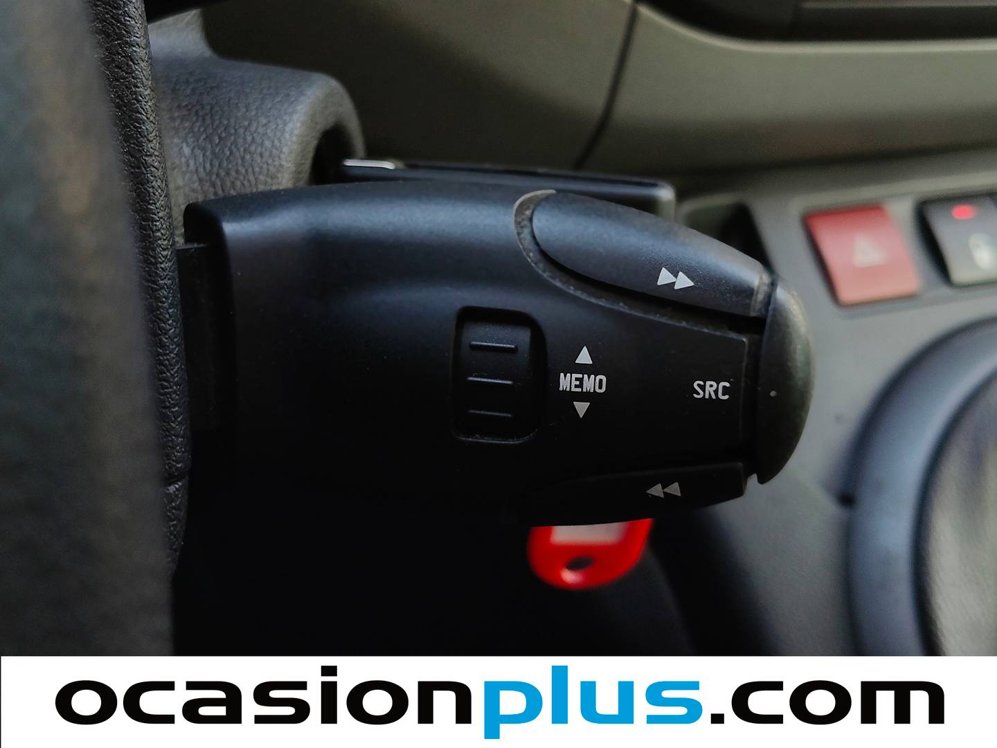 Foto Peugeot Partner Peugeot Partner Tepee 1.6 BlueHDi 100 Outdoor (100 CV)