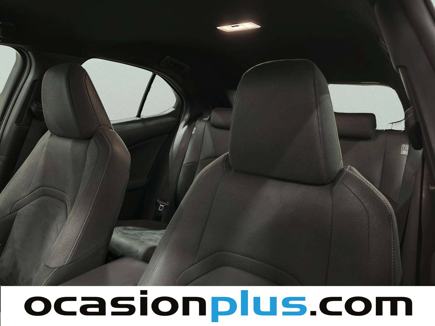Extras y acabados del Lexus UX Lexus UX 250h Business 2WD (184 CV)