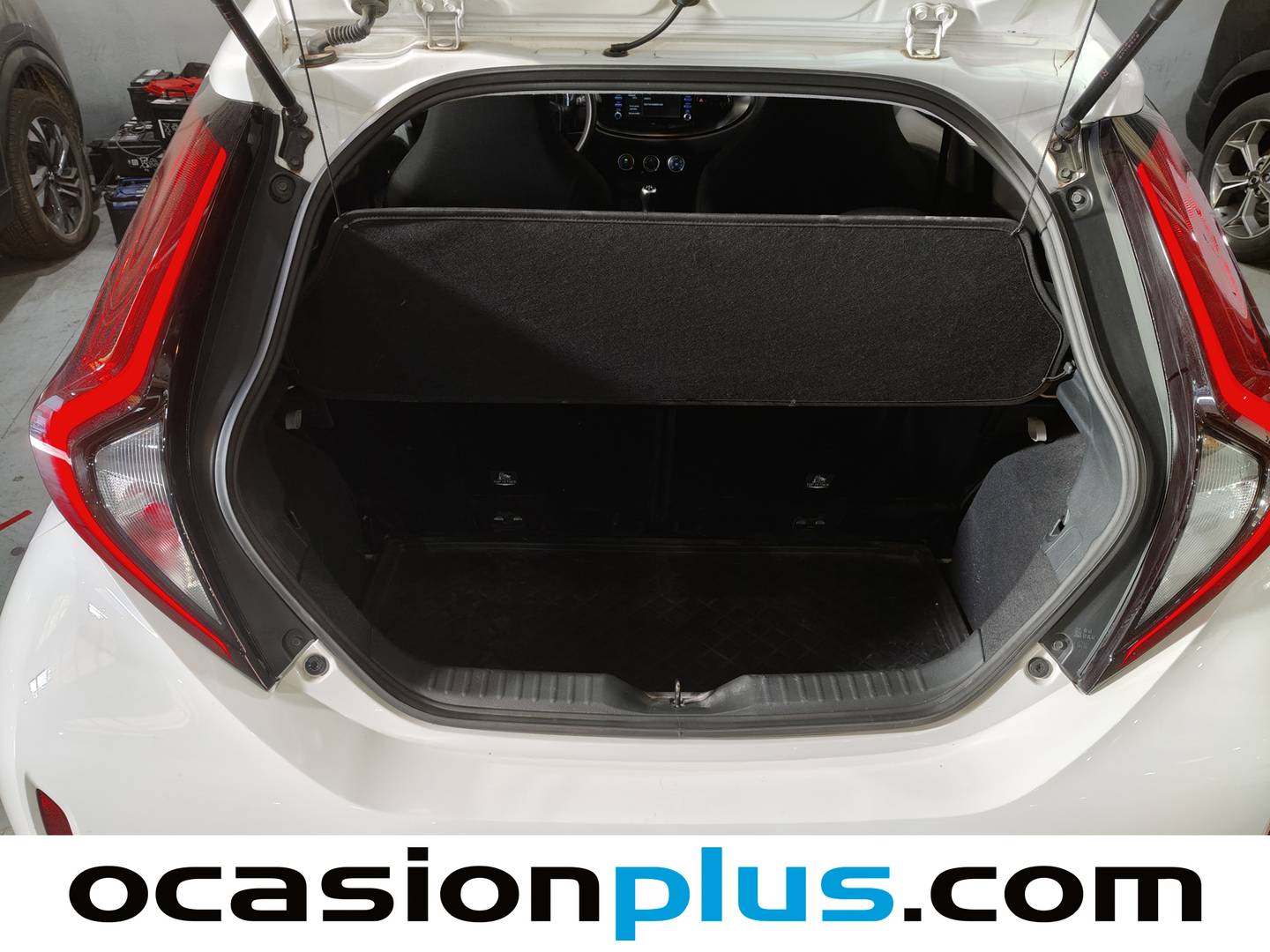 Foto Toyota Aygo X Cross Toyota Aygo X Cross 1.0 VVT-I Play (72 CV)