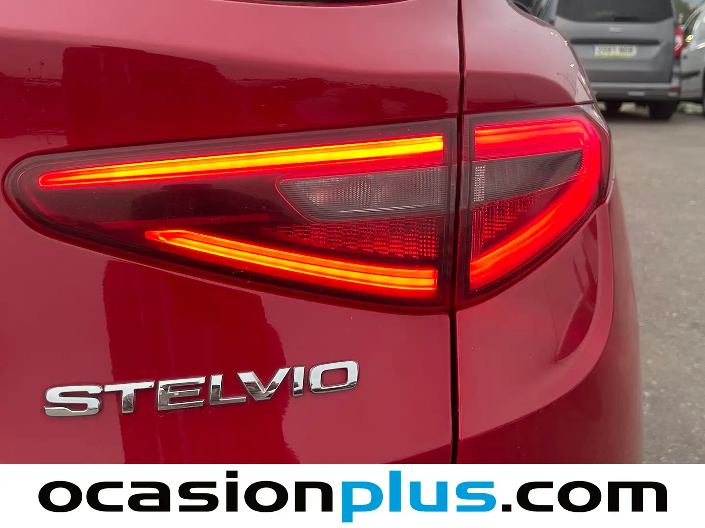 Foto Alfa Romeo Stelvio Alfa Romeo Stelvio 2.0 Gasolina Sprint Q4 Auto (200 CV)