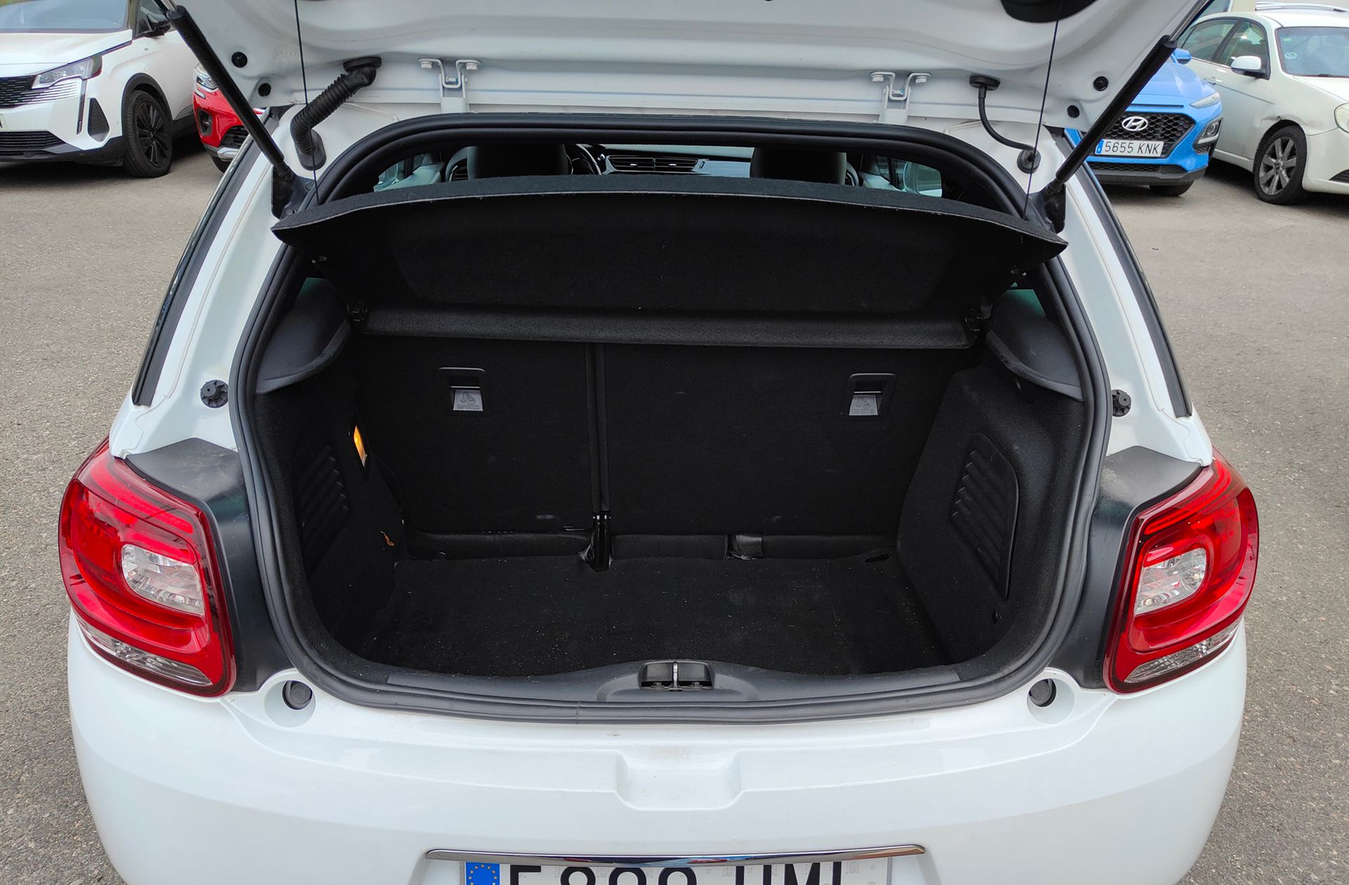 Citroën DS3 E-HDi 110 Sport - foto 14