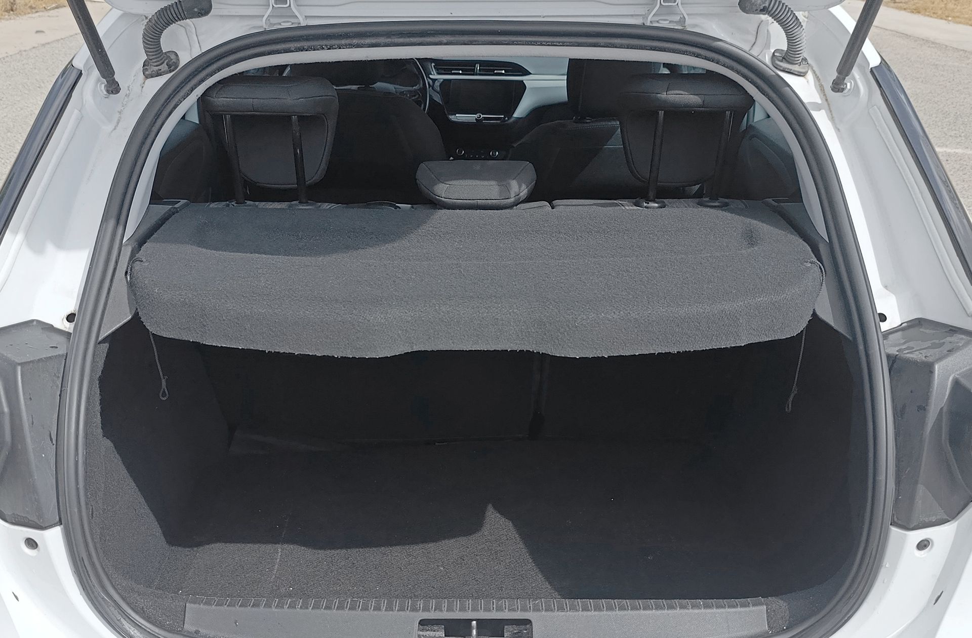 Opel Corsa 1.2 XEL Edition - foto 14